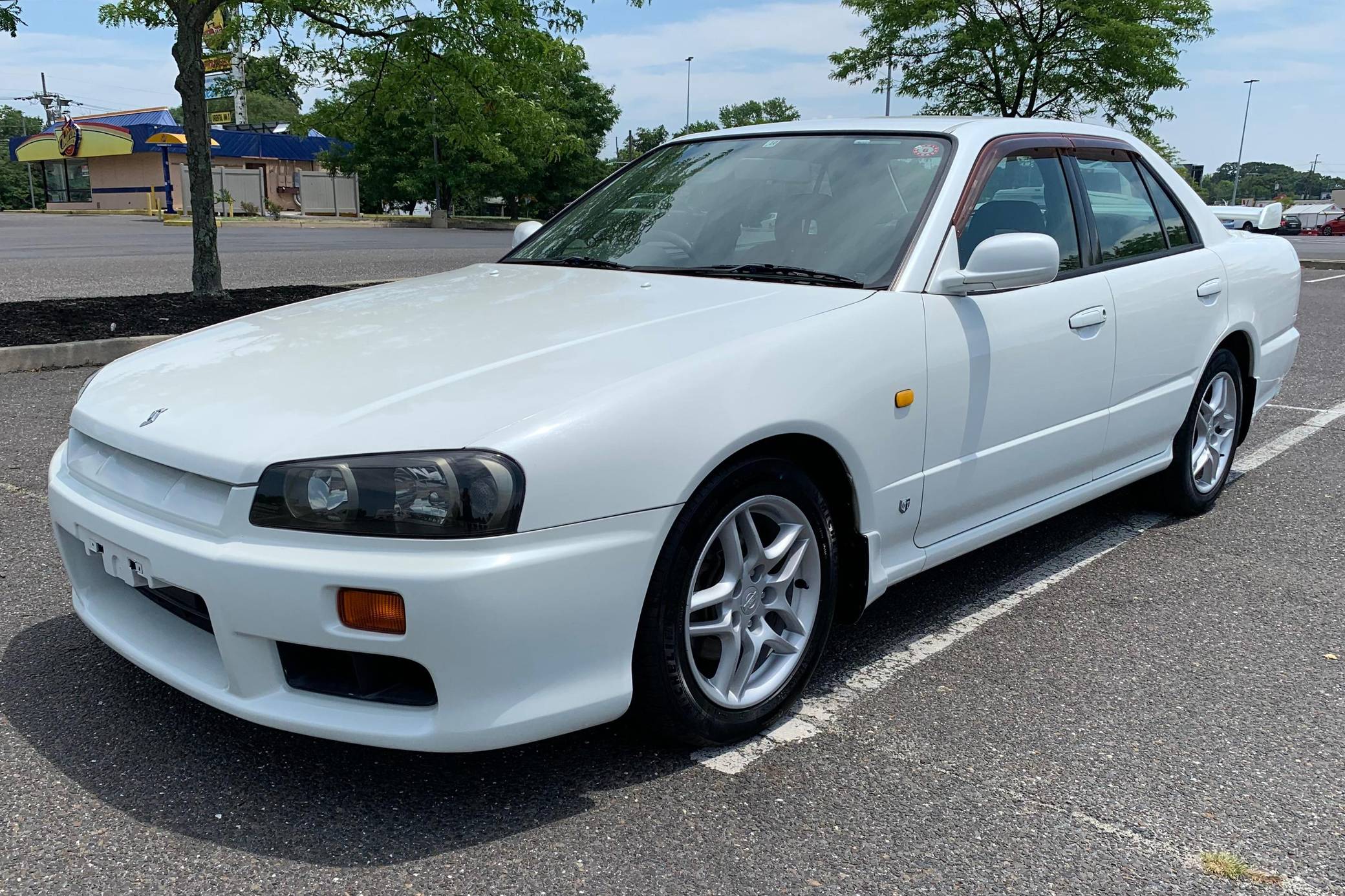 1998 Nissan Skyline 25GT-X Sedan