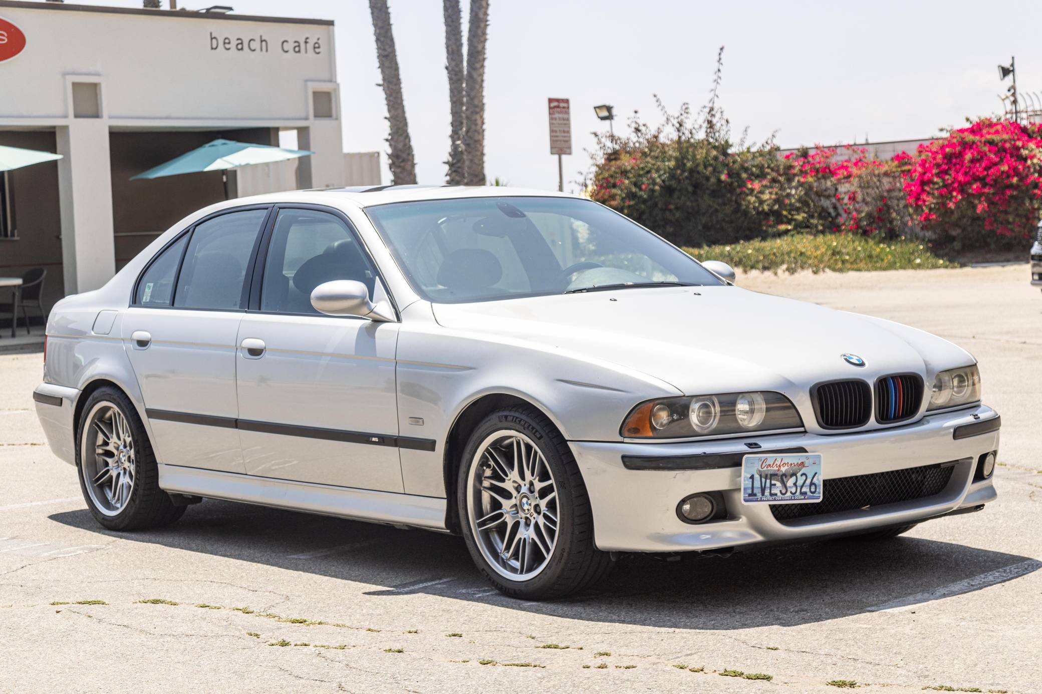 BMW SERIE 5 2002-e39-bmw-m5-rare-lots-of-recent-work-rising