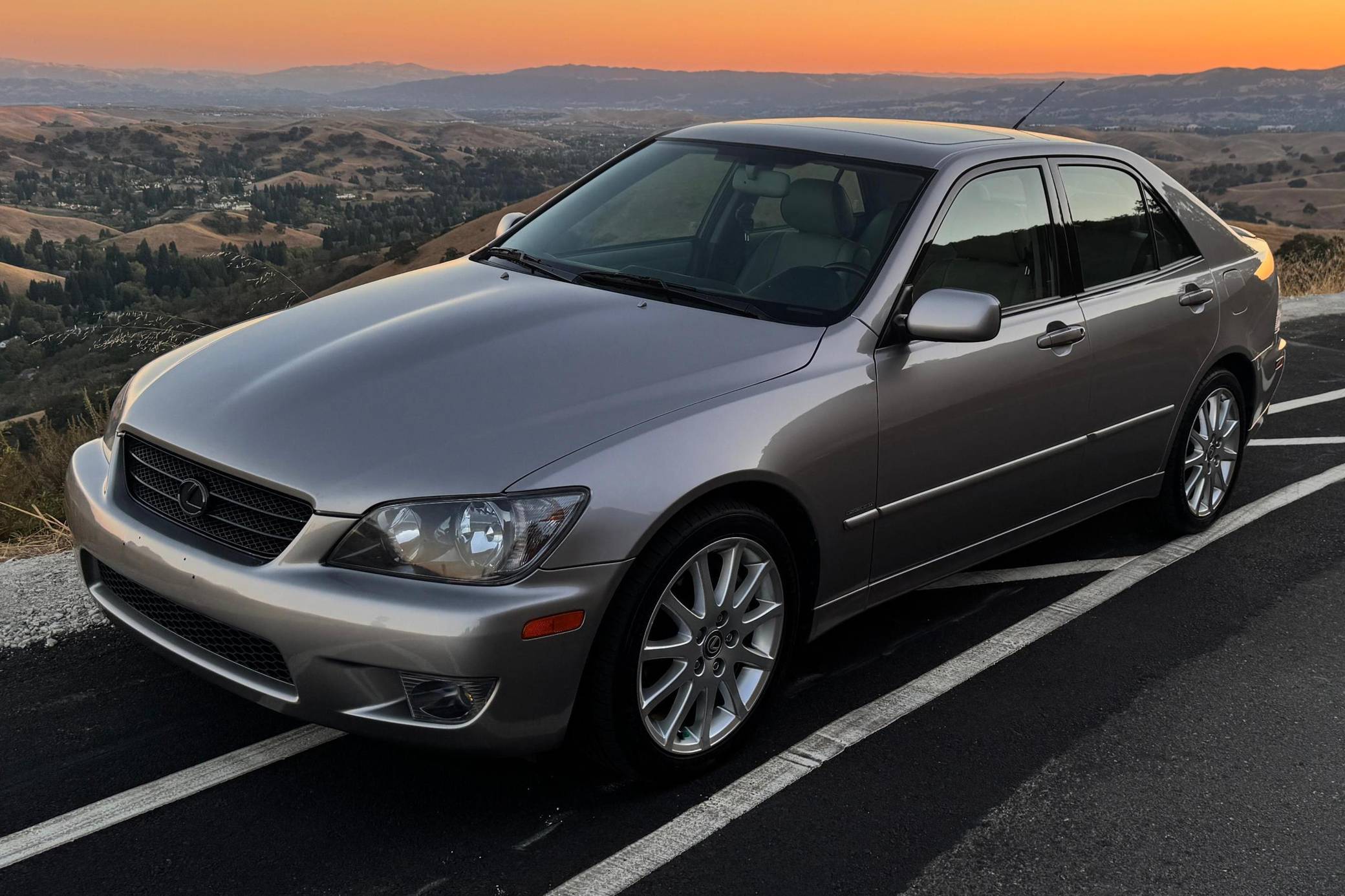 2003 Lexus IS