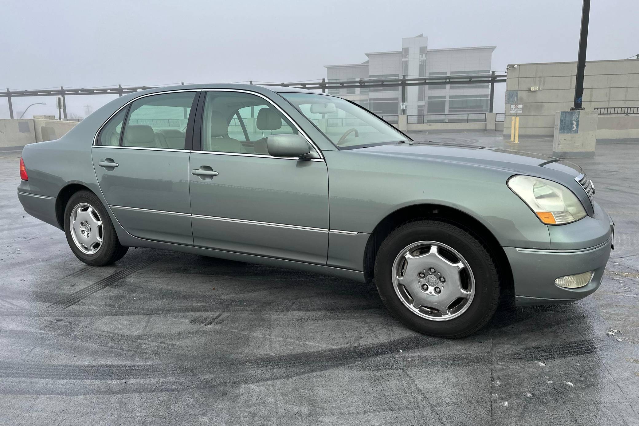 2002 Lexus LS 430