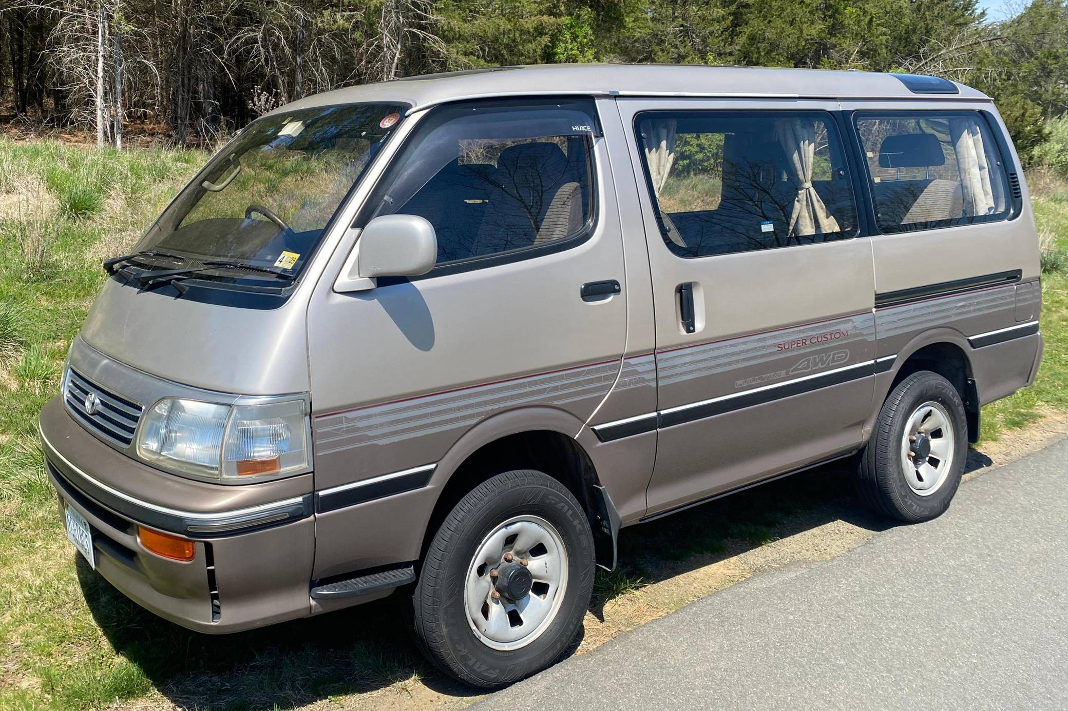 1995 Toyota HiAce Super Custom 4WD VIN: KZH1060017621 for Sale