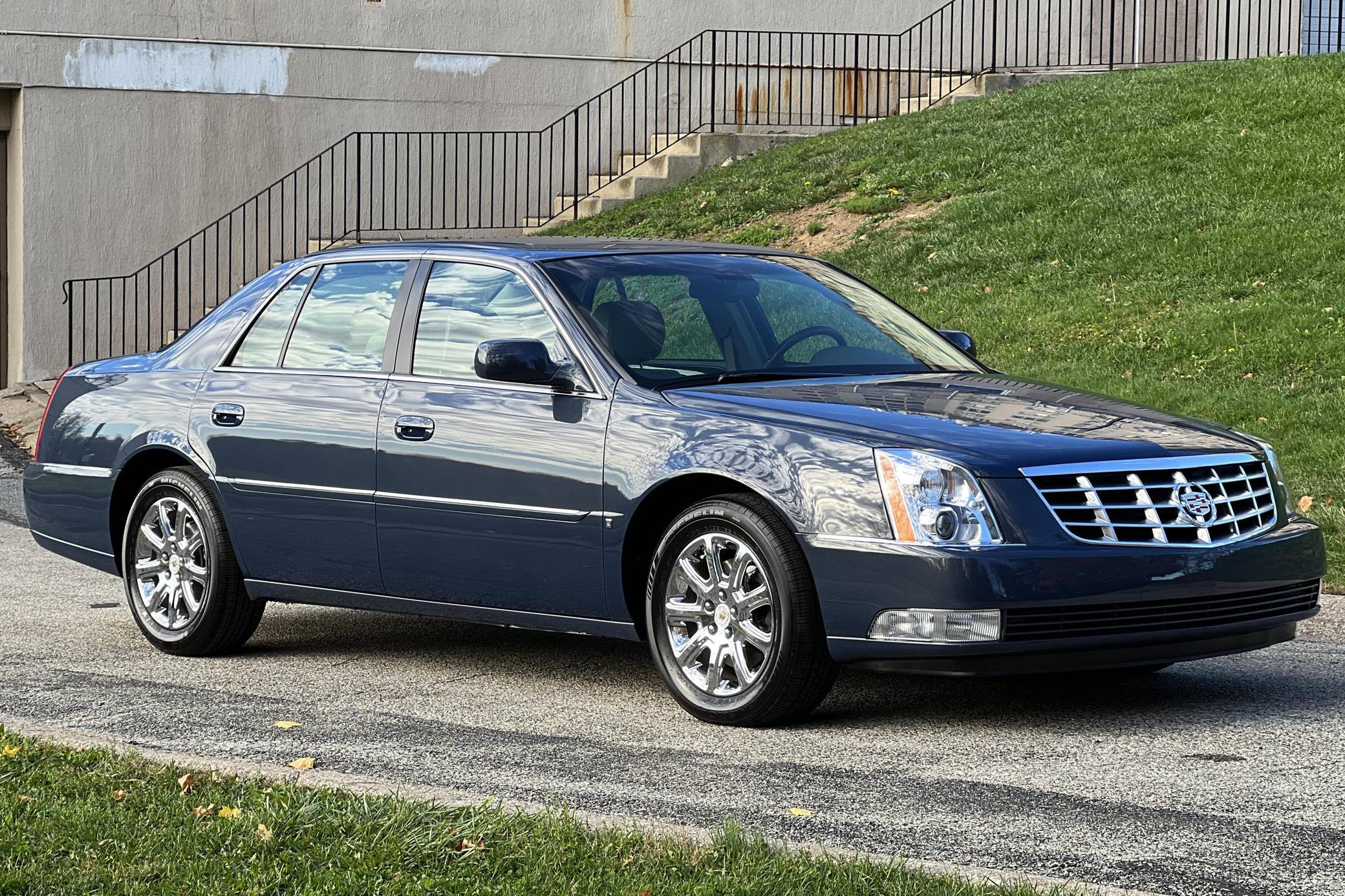 Cadillac DTS Discussion Board Cars & Bids