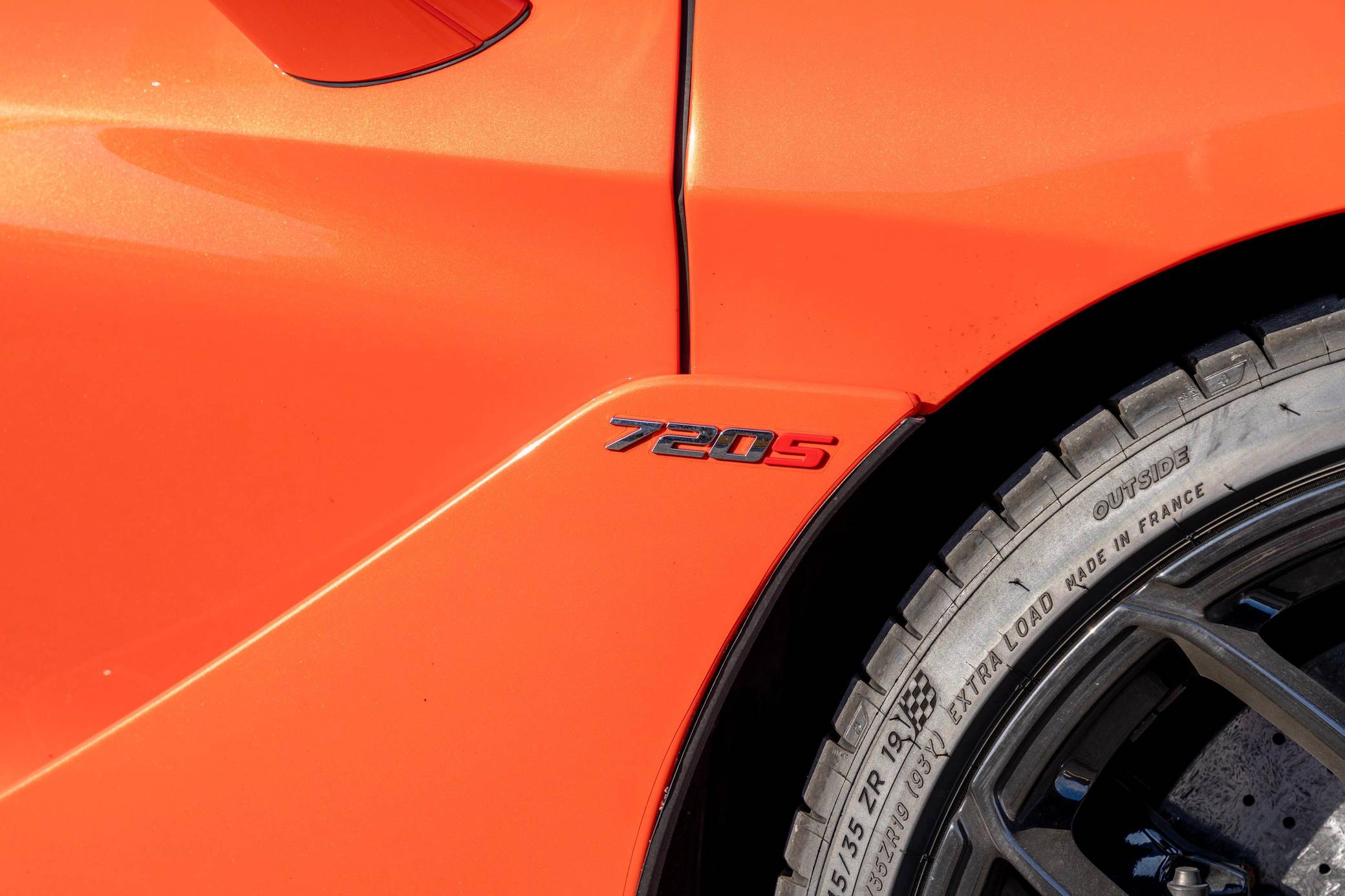 2022 McLaren 720S Spider Performance photo 42