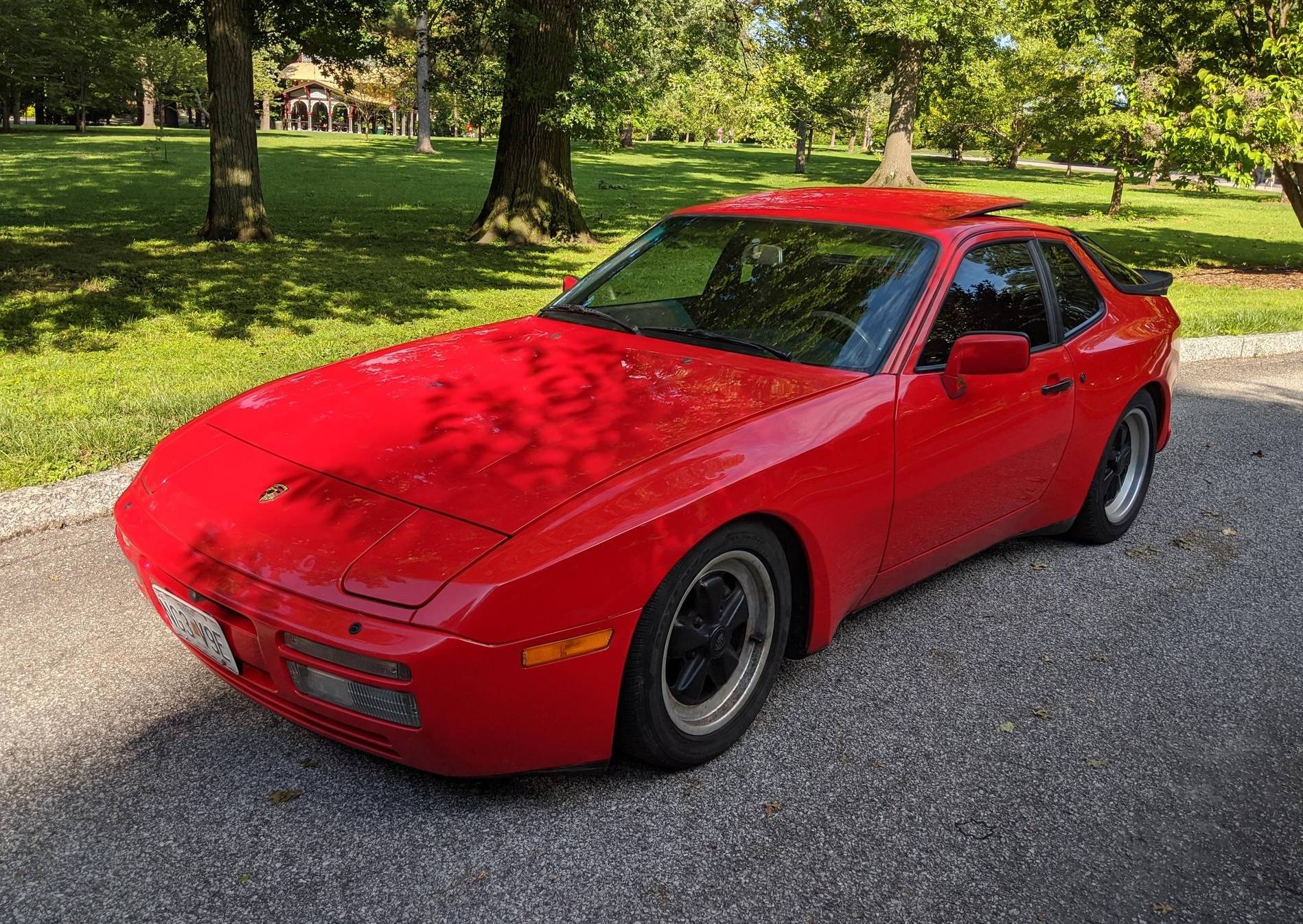 その他 nanairo Aimé Leon Dore's Porsche Collab: Unveiling the 1986 944 Turbo