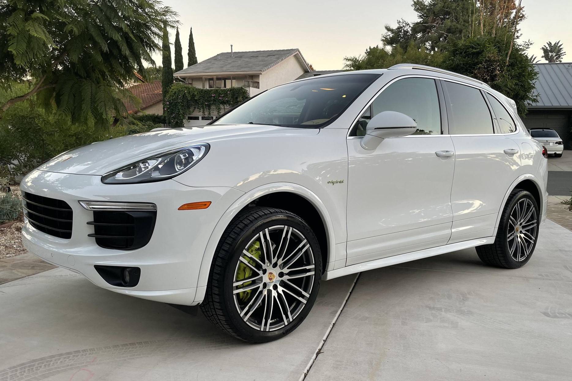 Left Side Kit | PORSCHE CAYENNE S E-HYBRID 2016 Left Side Kit | PORSCHE CAYENNE S E-HYBRID 2016