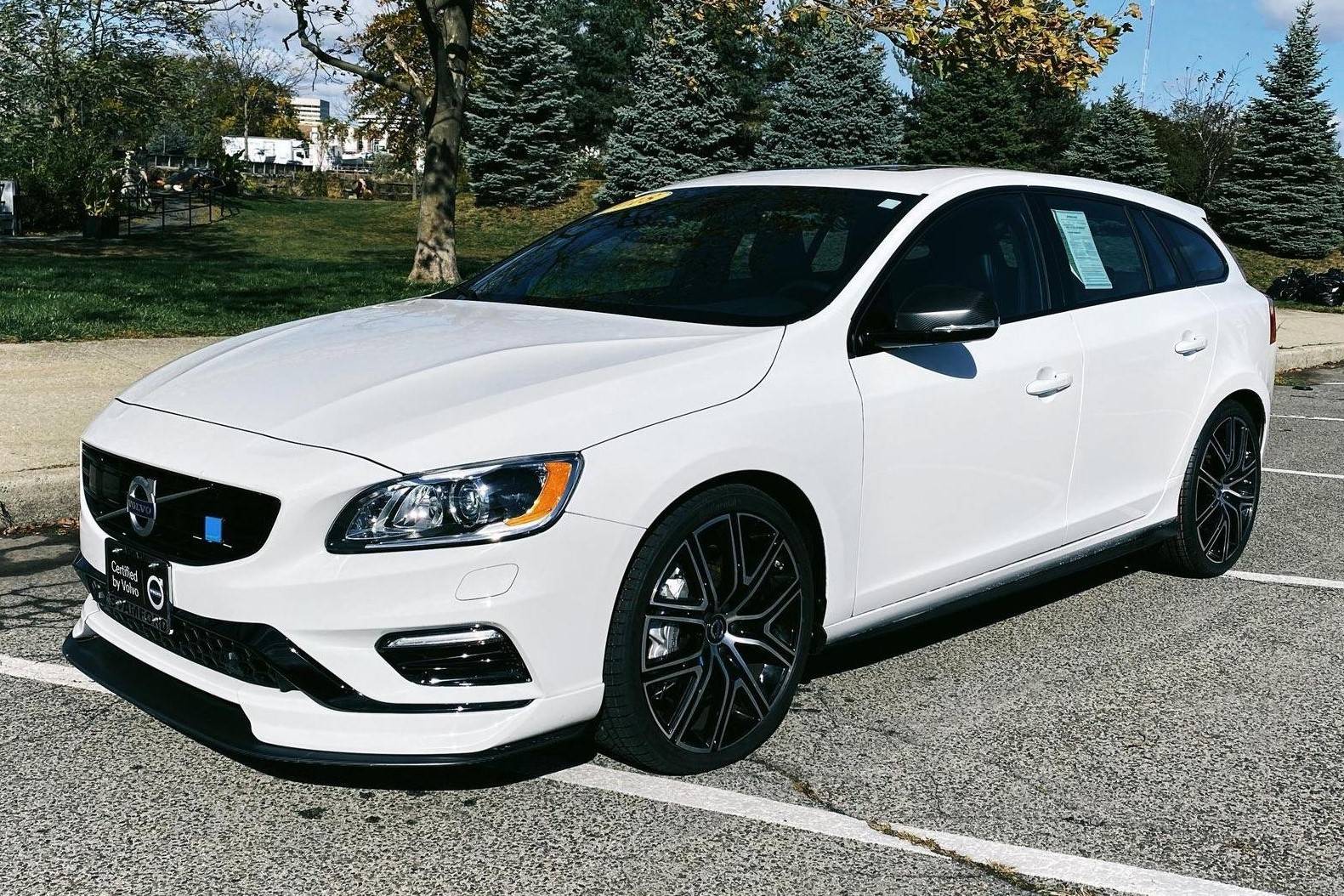 2018 Volvo V60 Polestar auction - Cars & Bids