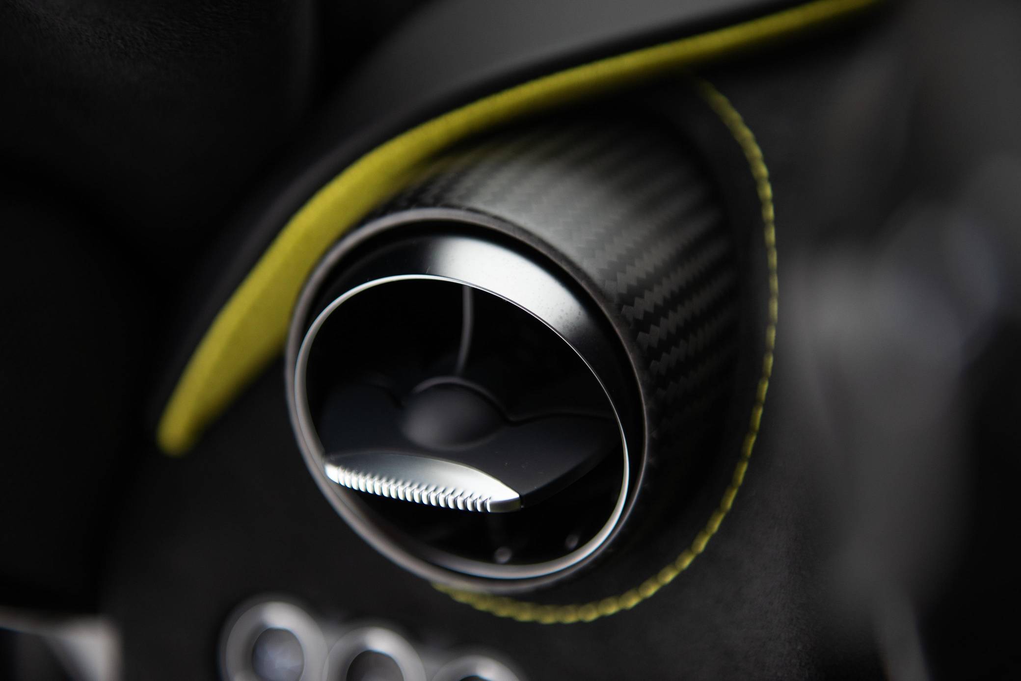 2024 McLaren 750S Spider photo 83