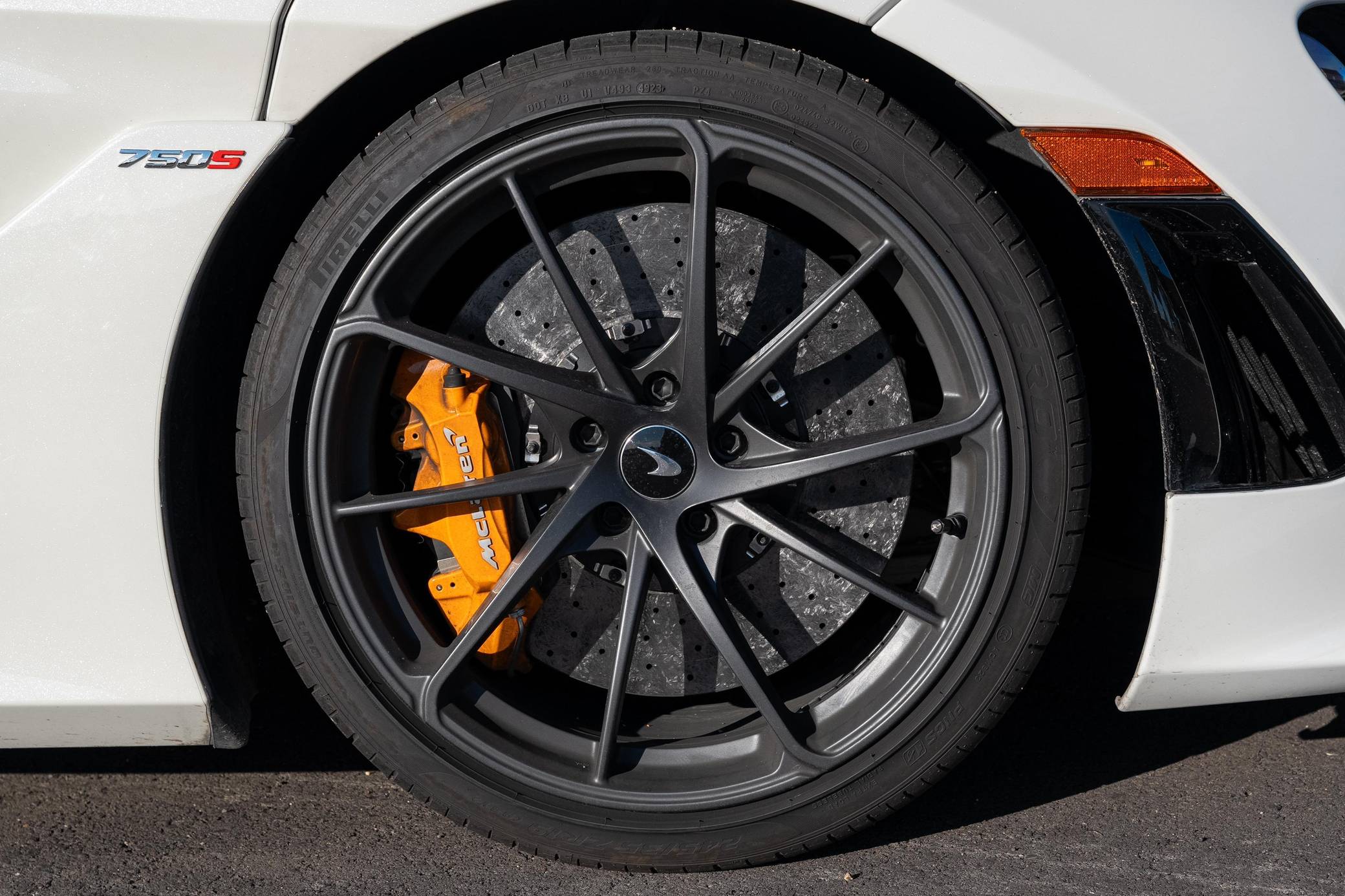 2024 McLaren 750S photo 46