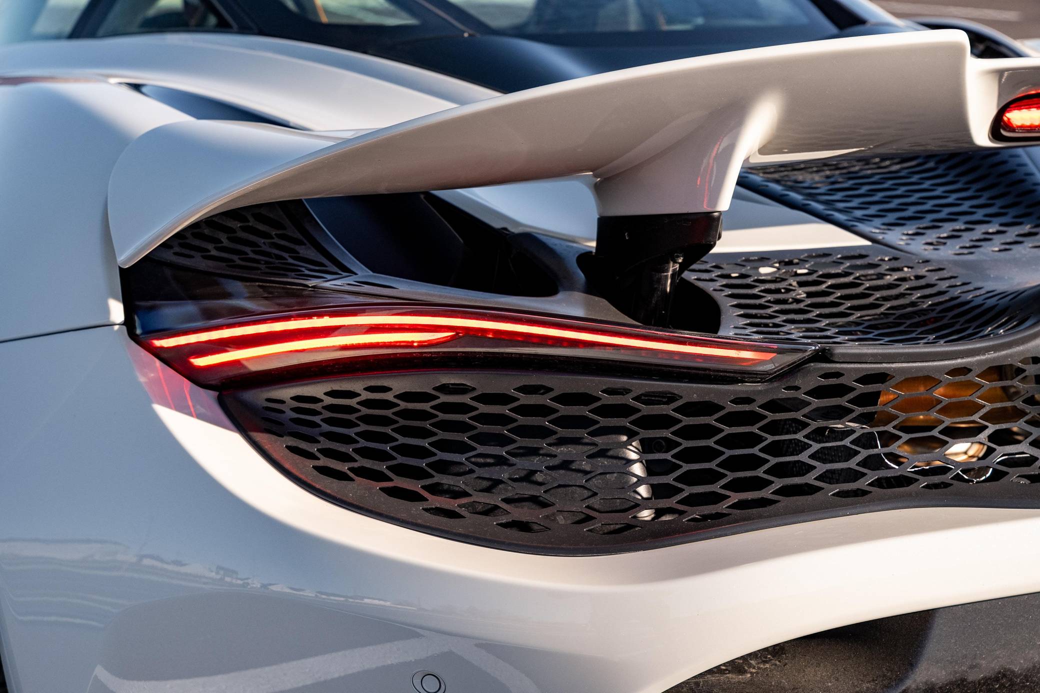 2024 McLaren 750S photo 28