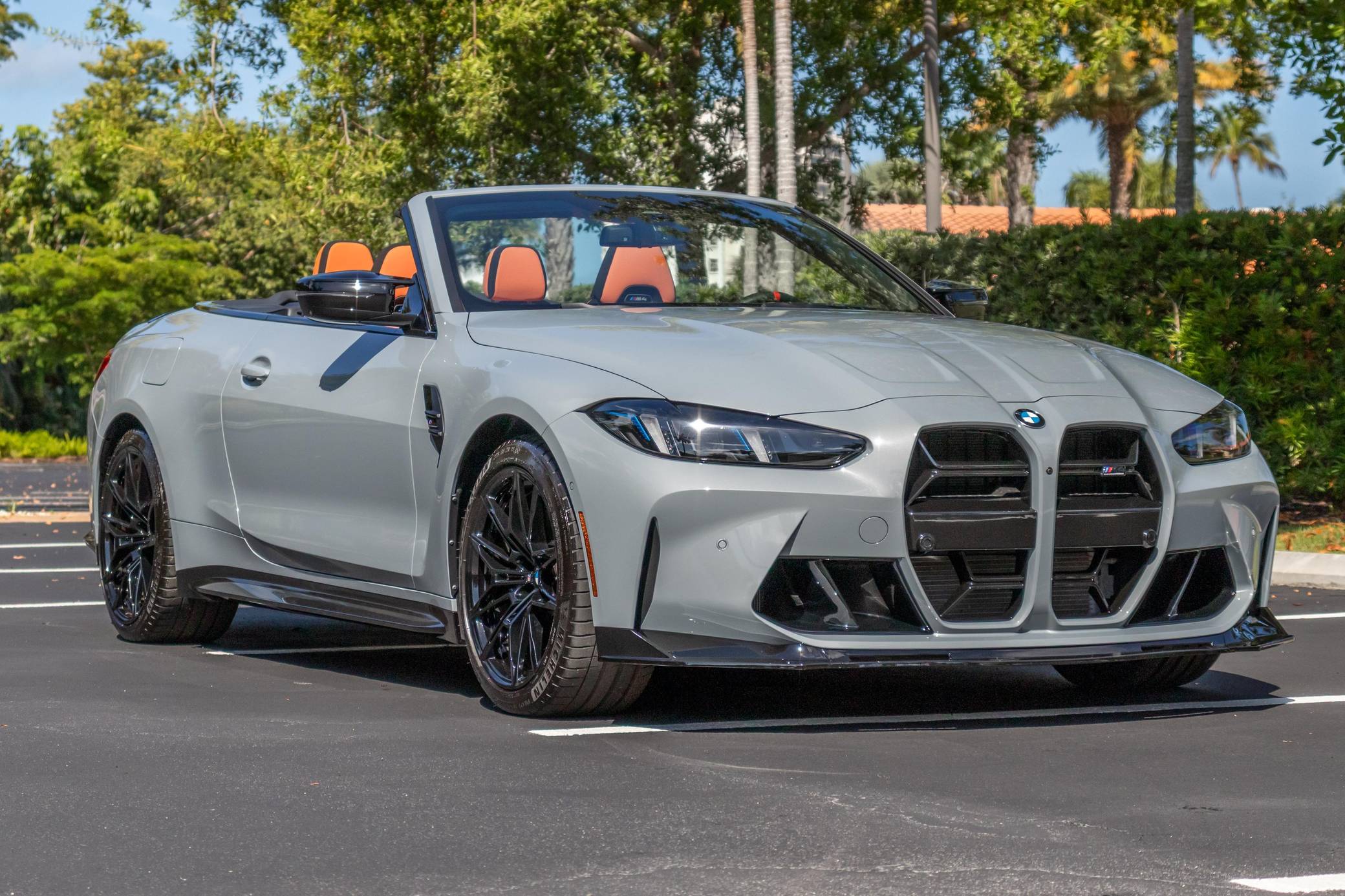 2025 BMW G8X M4
