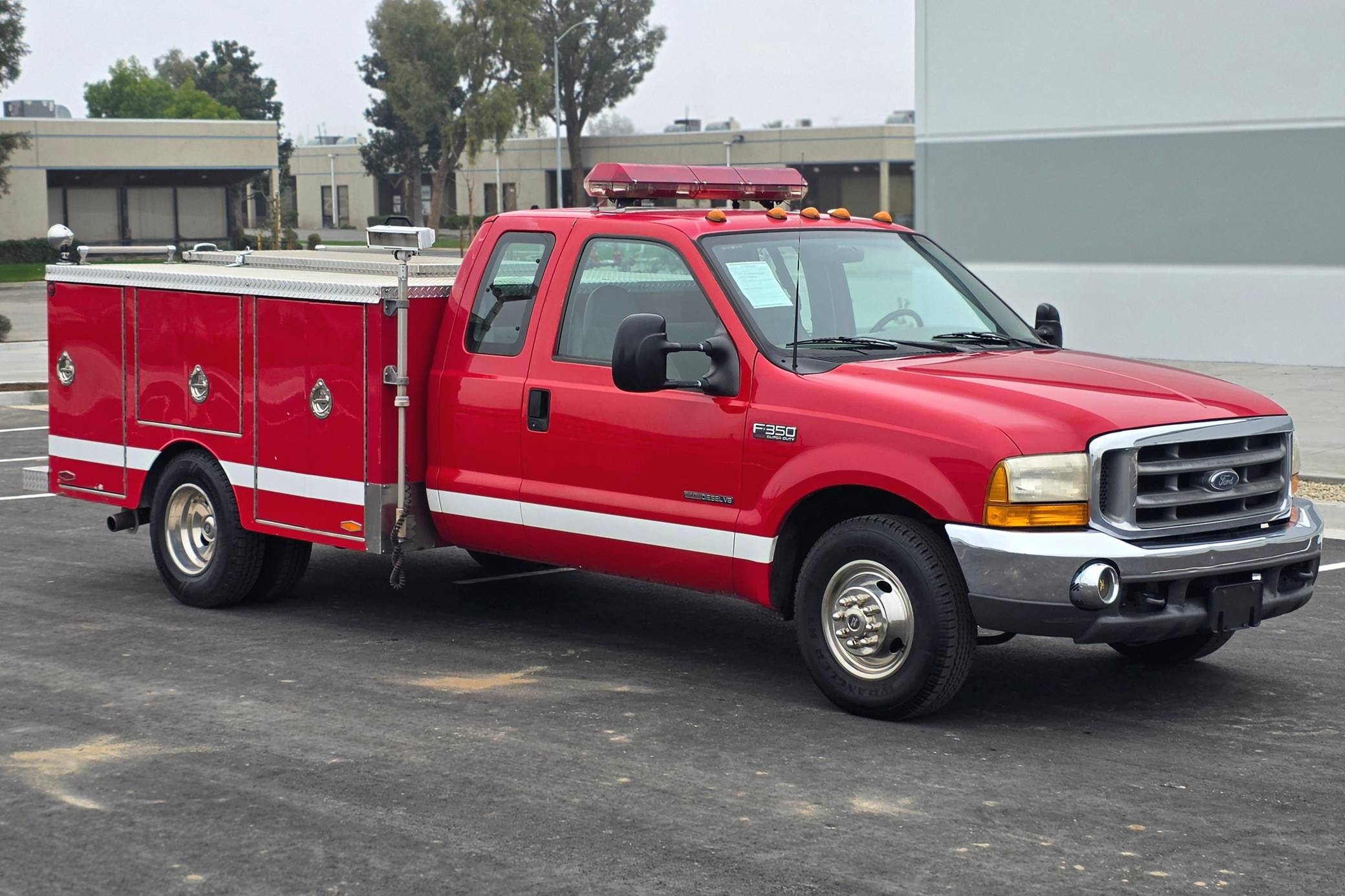 2000 Ford F-350 Super Duty XLT VIN: 1FDWX36F3YEA35726 for Sale  display picture 1