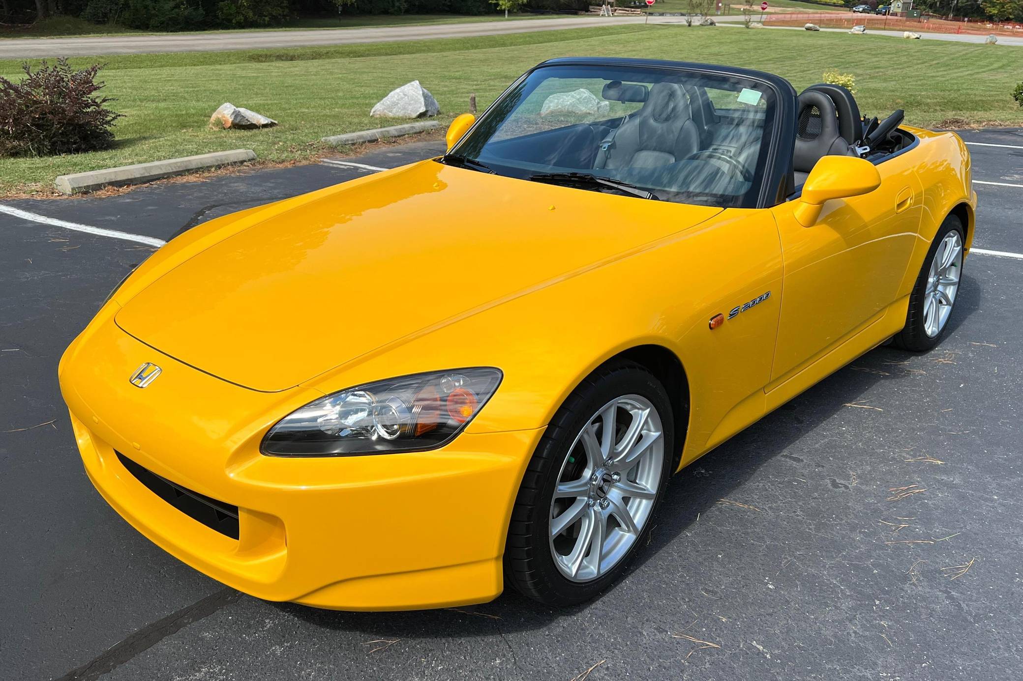 2005 Honda S2000 VIN: JHMAP214X5S001549 for Sale - Cars & Bids