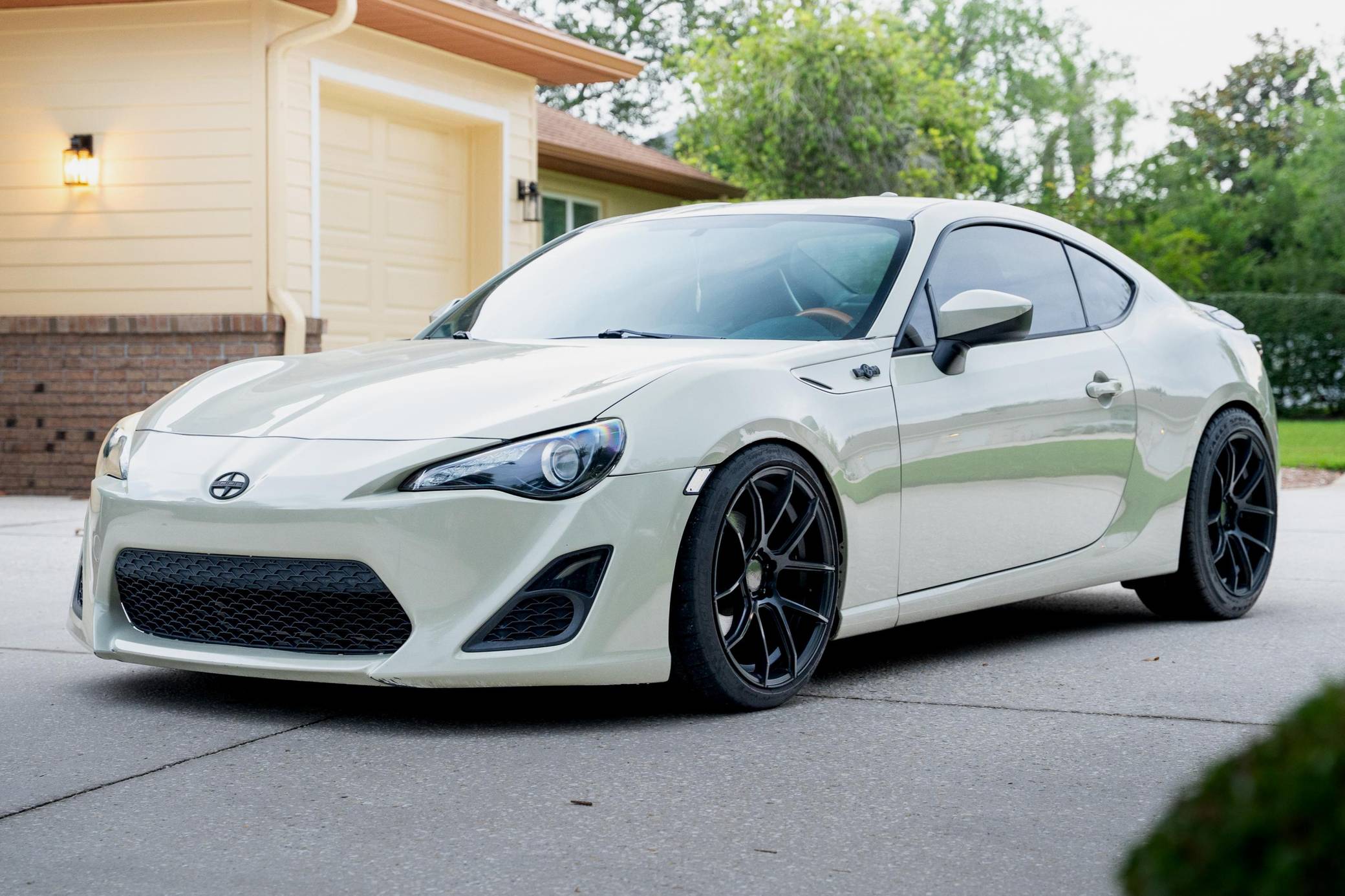 2016 Scion FR-S