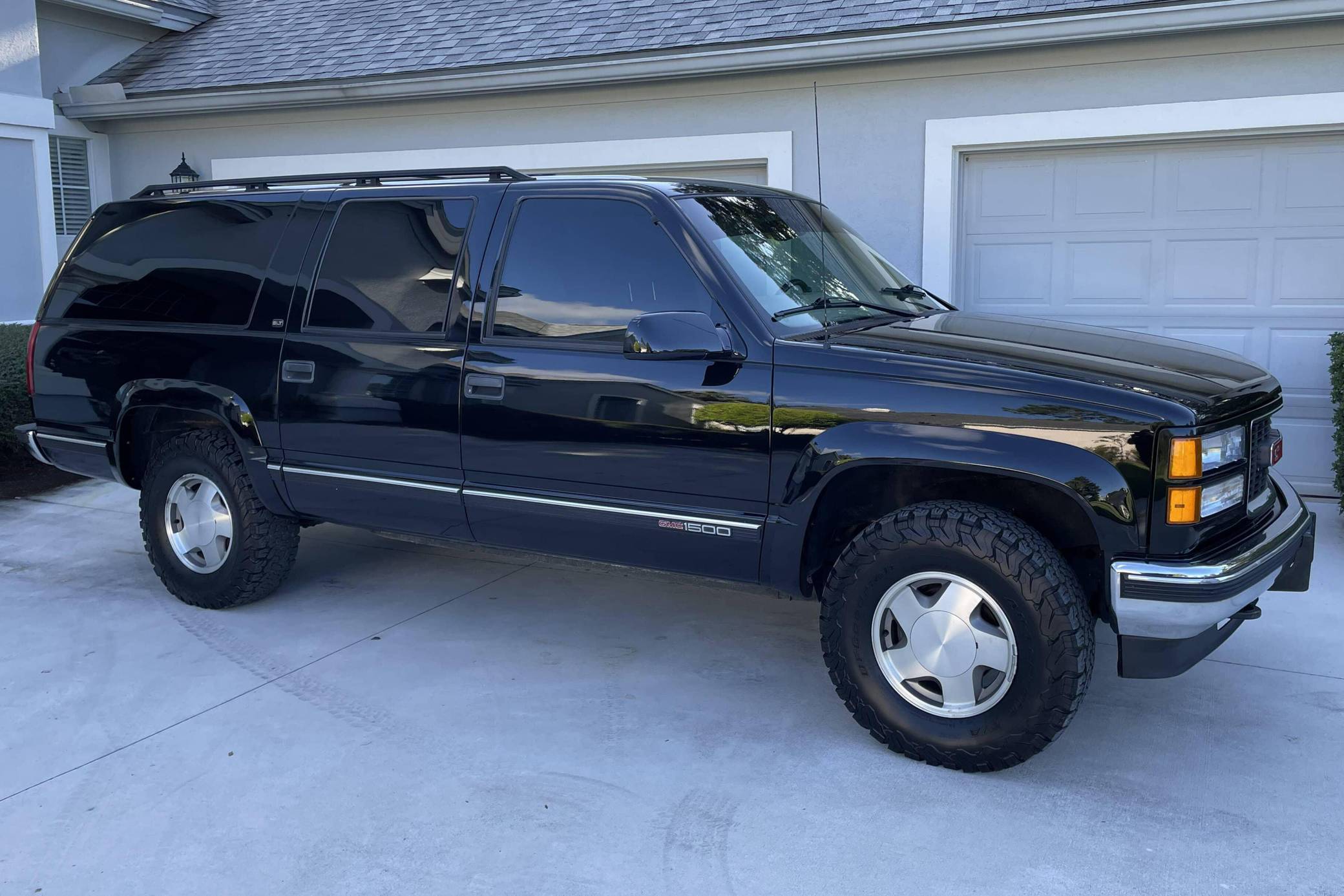 1998 GMC Suburban 1500 SLT 4x4 for Sale - Cars & Bids