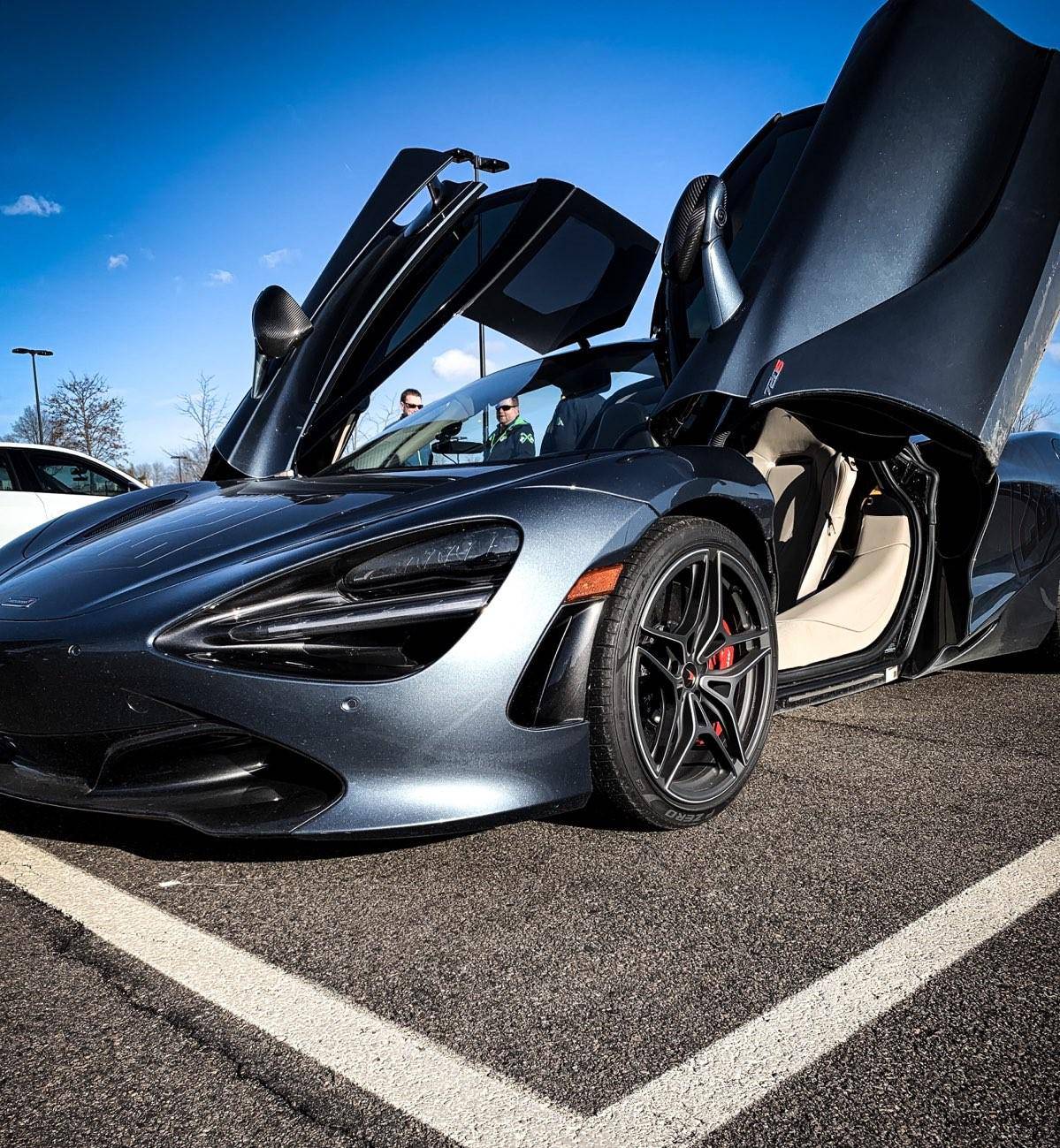 2018 McLaren 720S photo 36