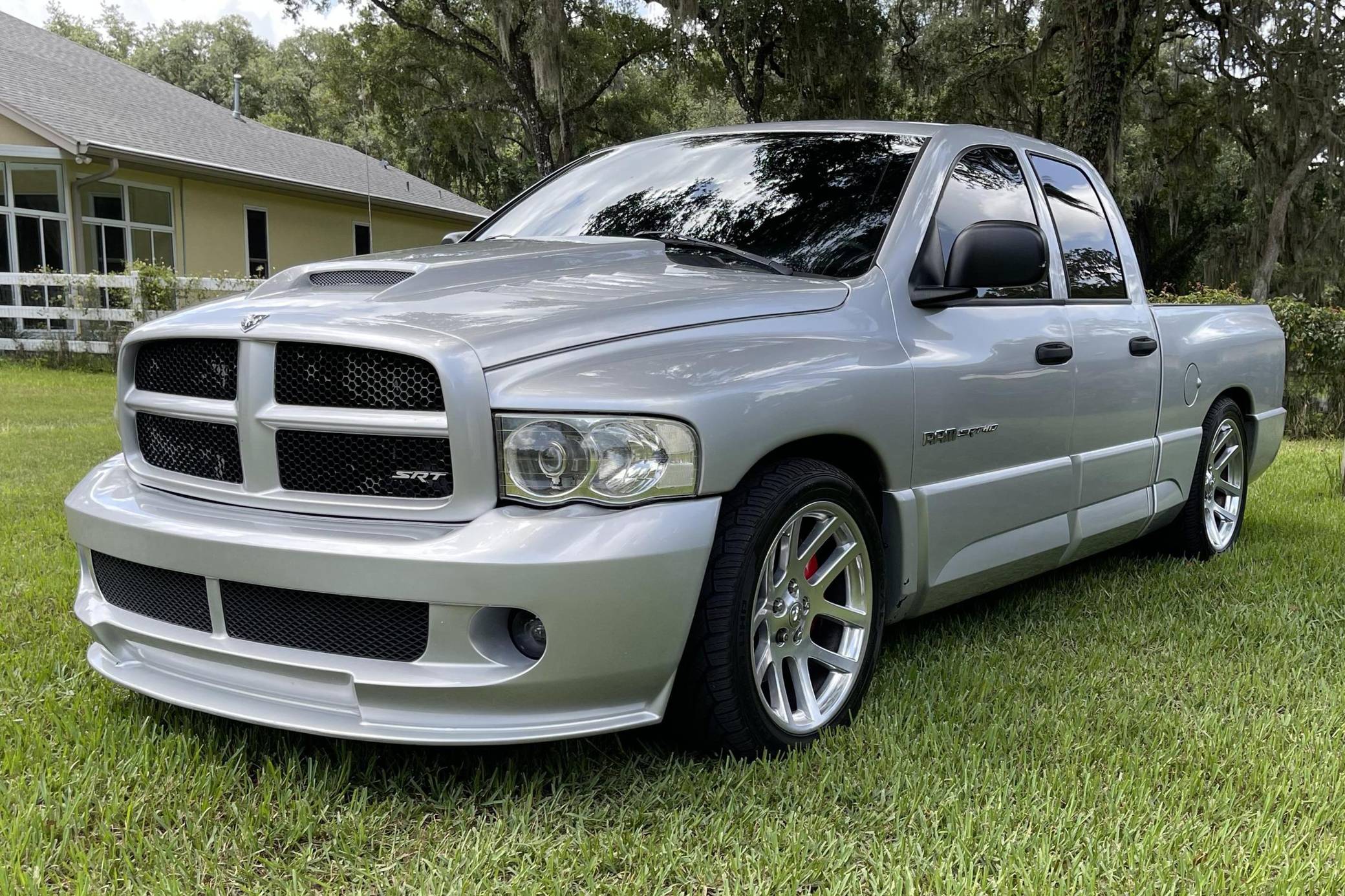 dodge ram srt 10 bed cover