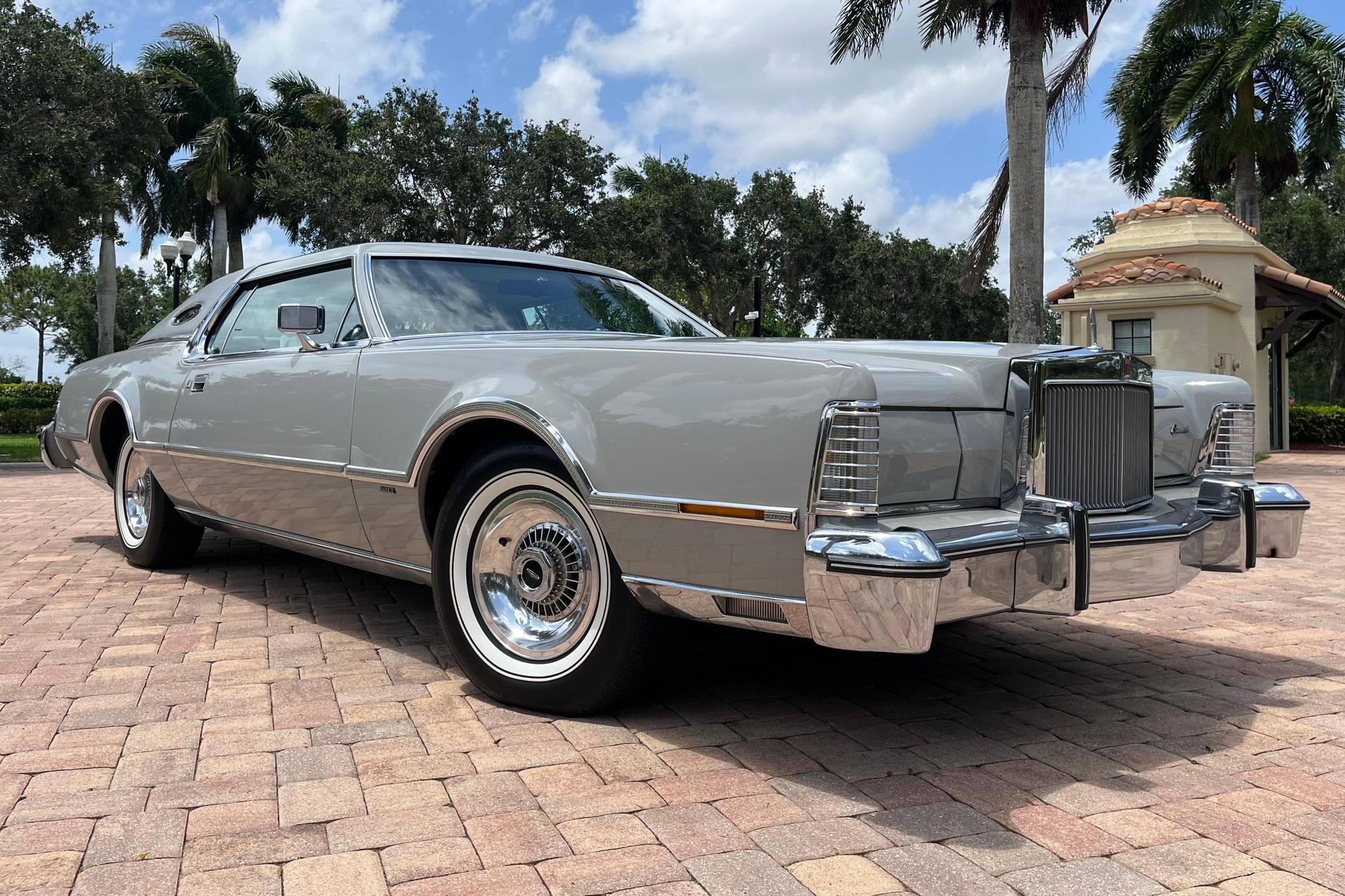1976 Lincoln Mark IV