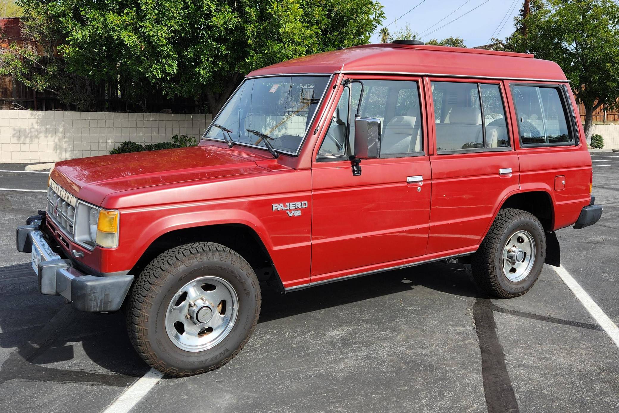 Pajero roof best sale