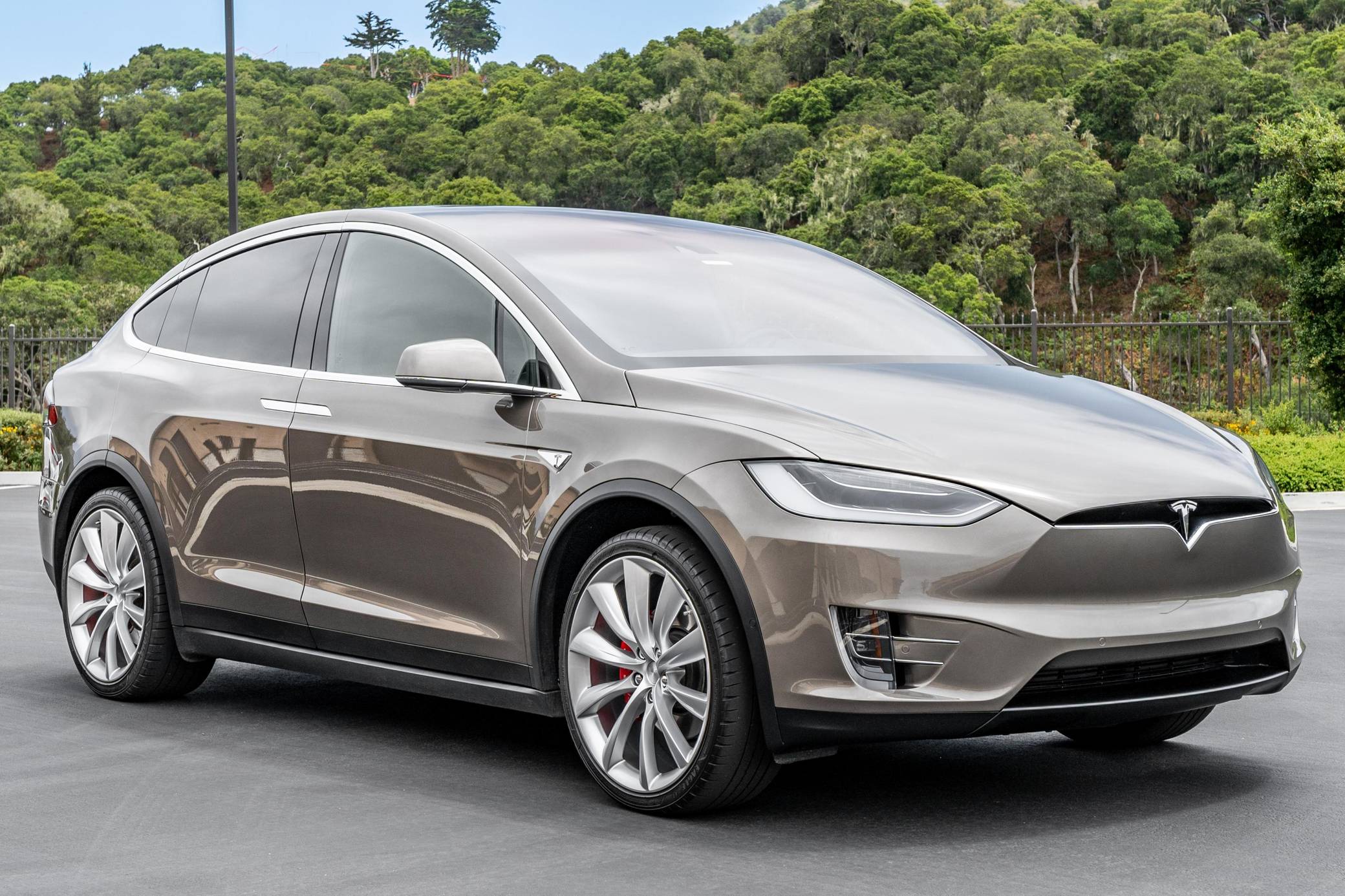 2017 tesla model x deals p90d price