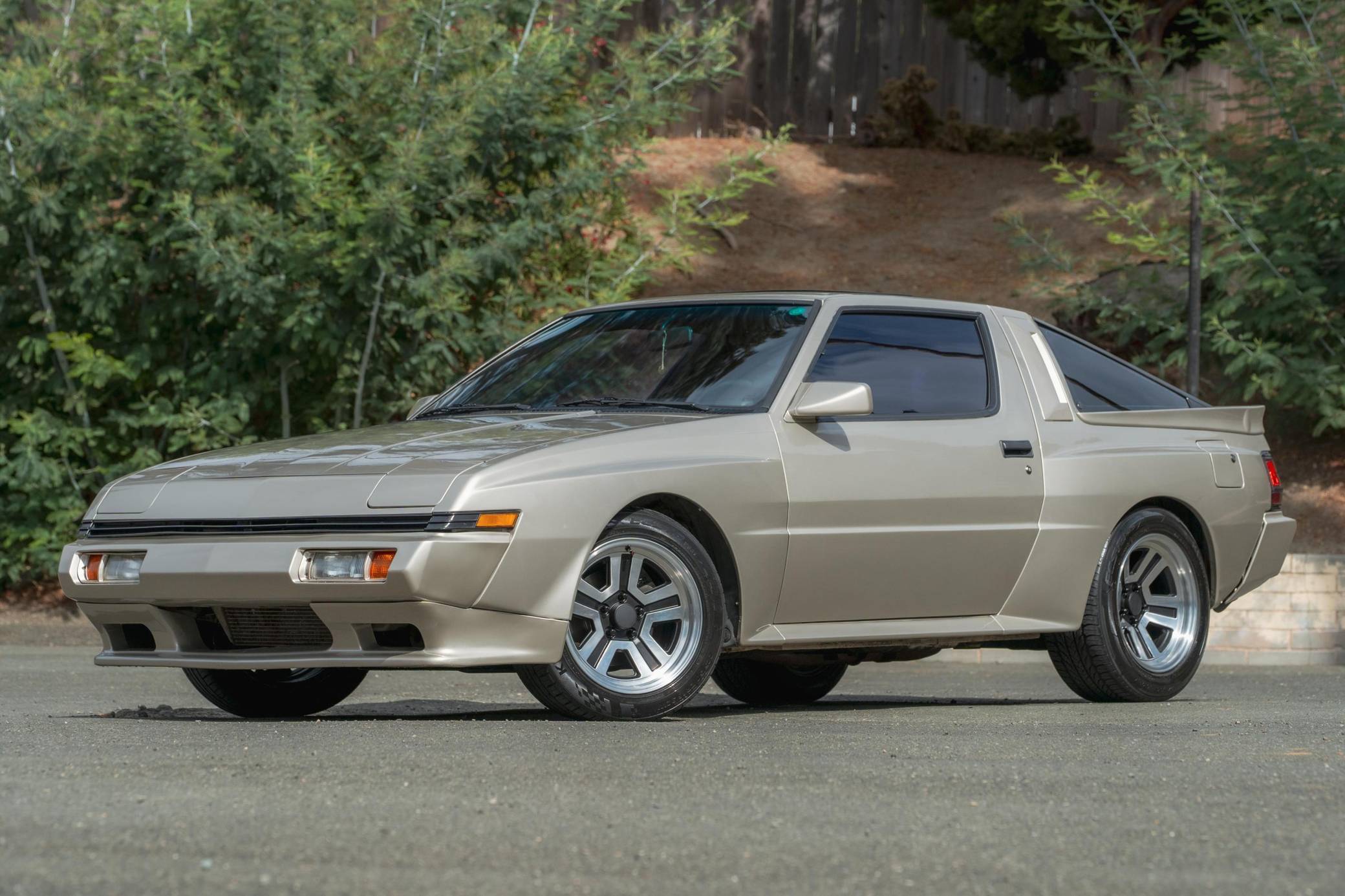 1987 Mitsubishi Starion ESI-R