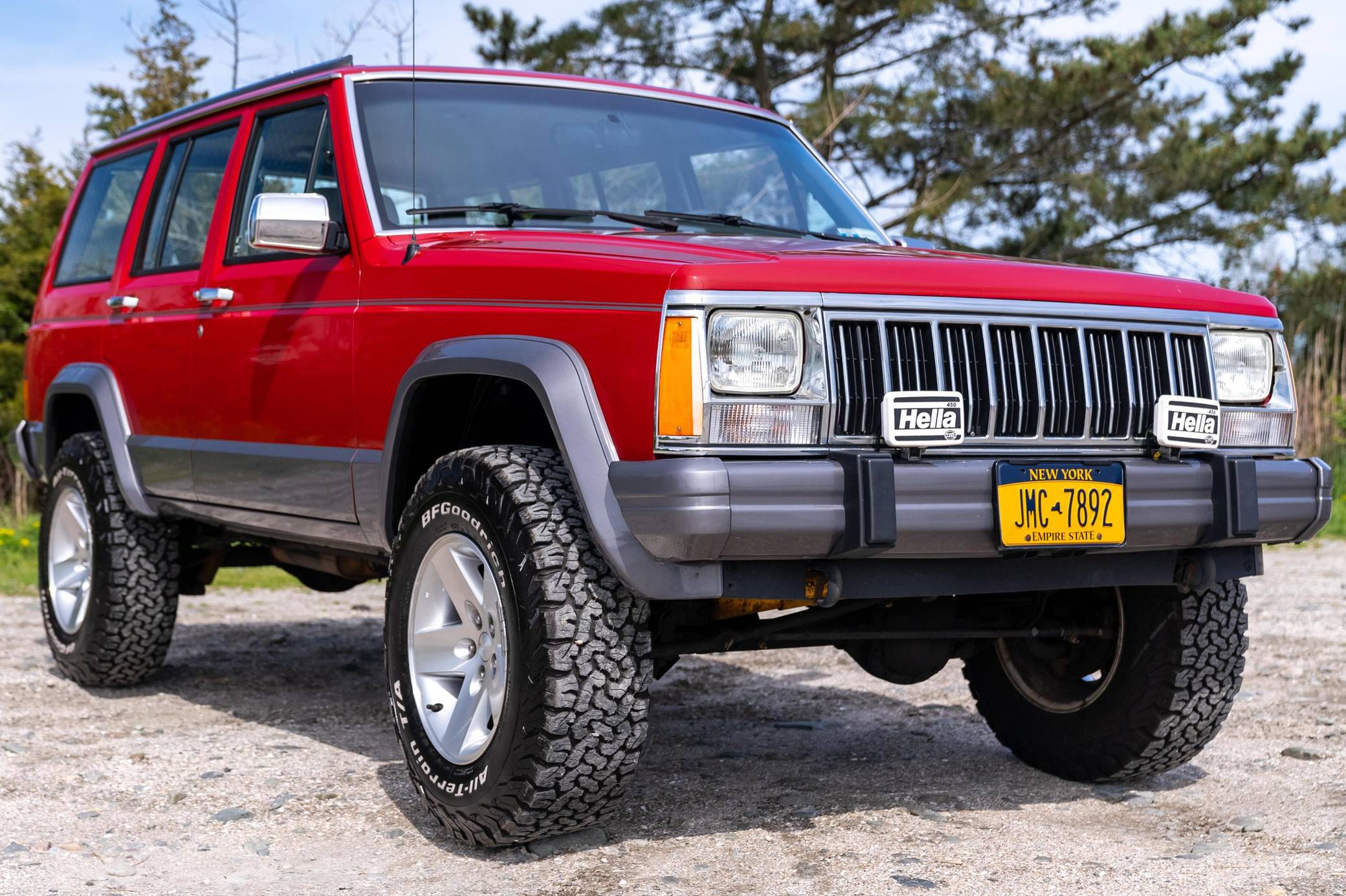 1992 Jeep Cherokee Laredo 4x4 for Sale - Cars & Bids