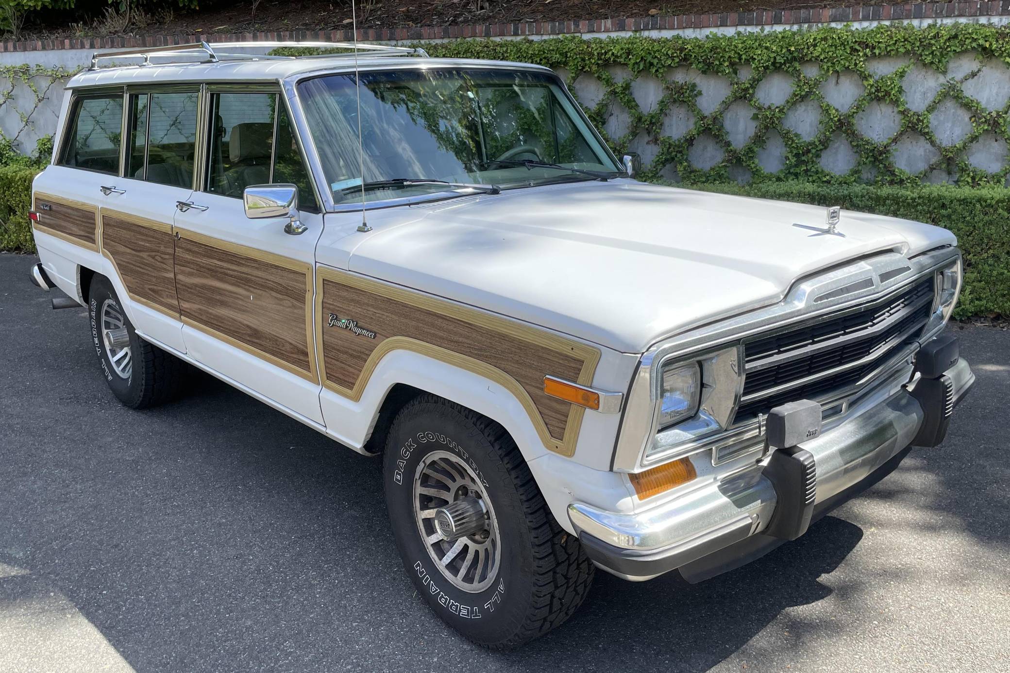 Amazon | IXO イクソ 1/43 JEEP GRAND WAGONEER 4WD 1989 ジープ