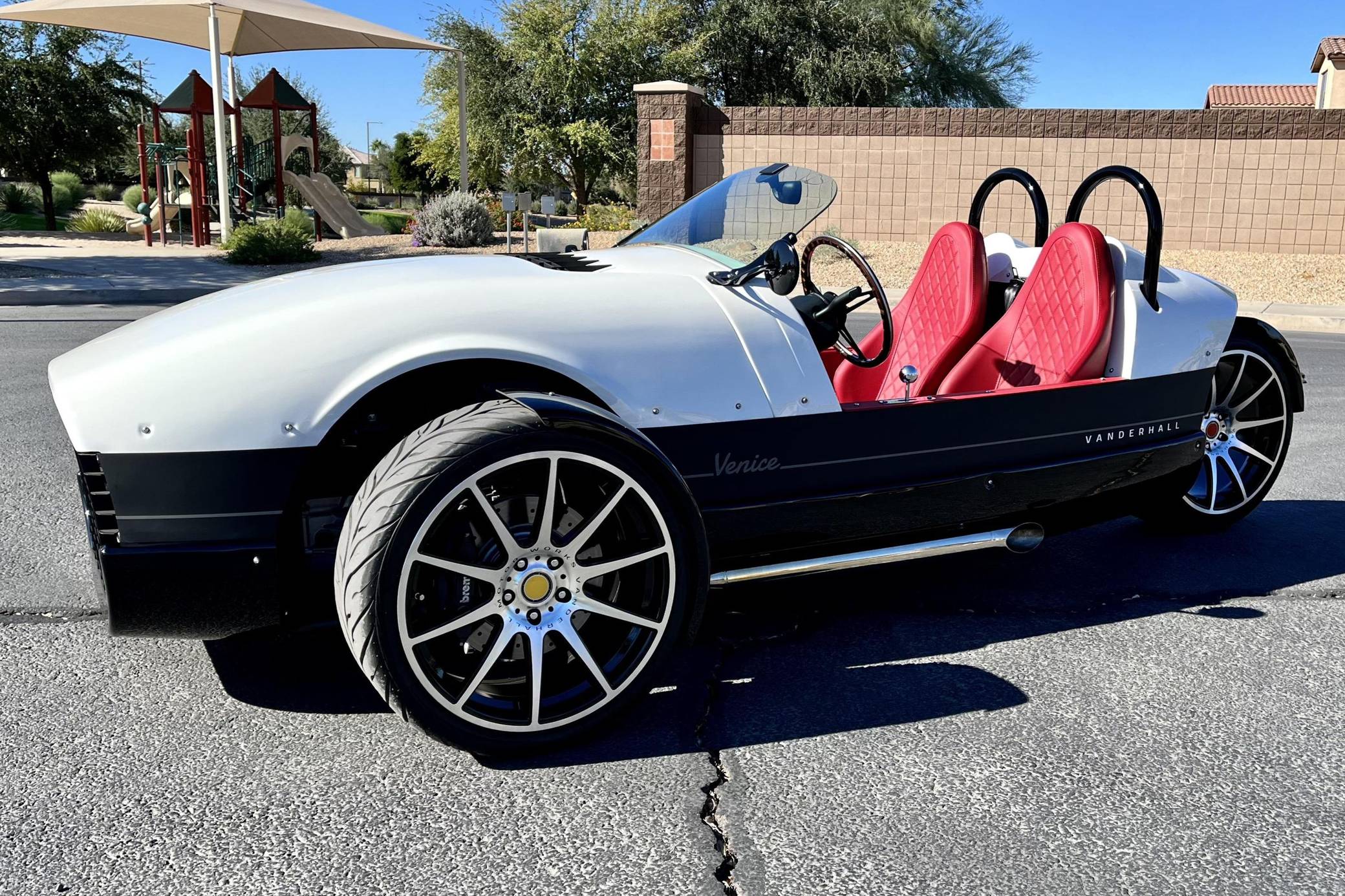 2022 Vanderhall Venice GTS