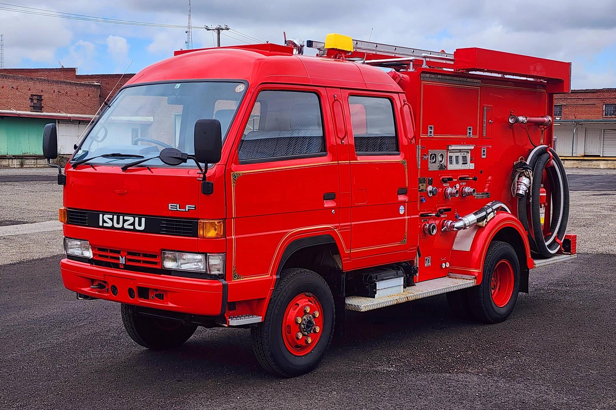 1992 Isuzu ELF Fire Truck