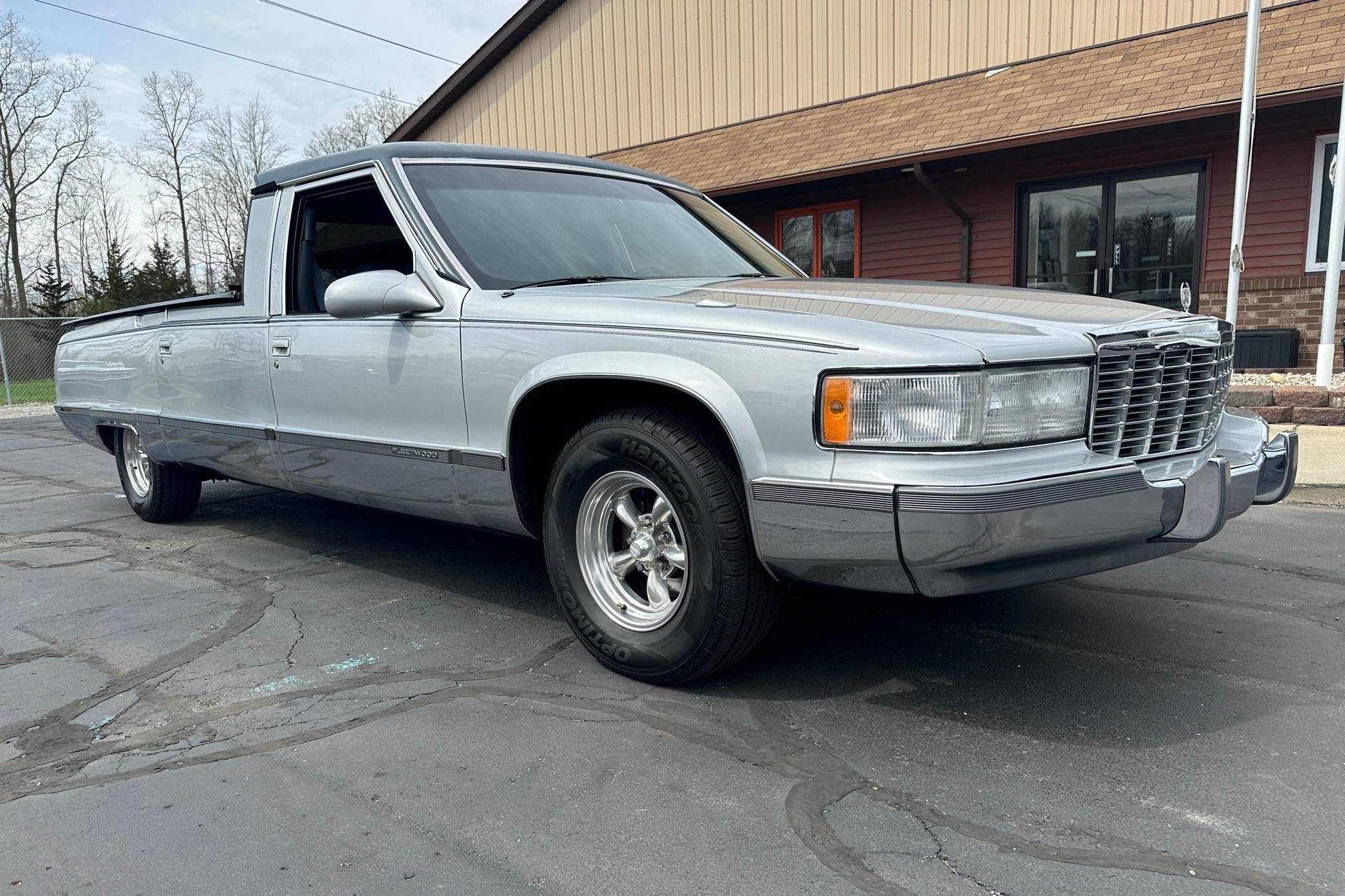 1996 Cadillac Fleetwood Flower Car