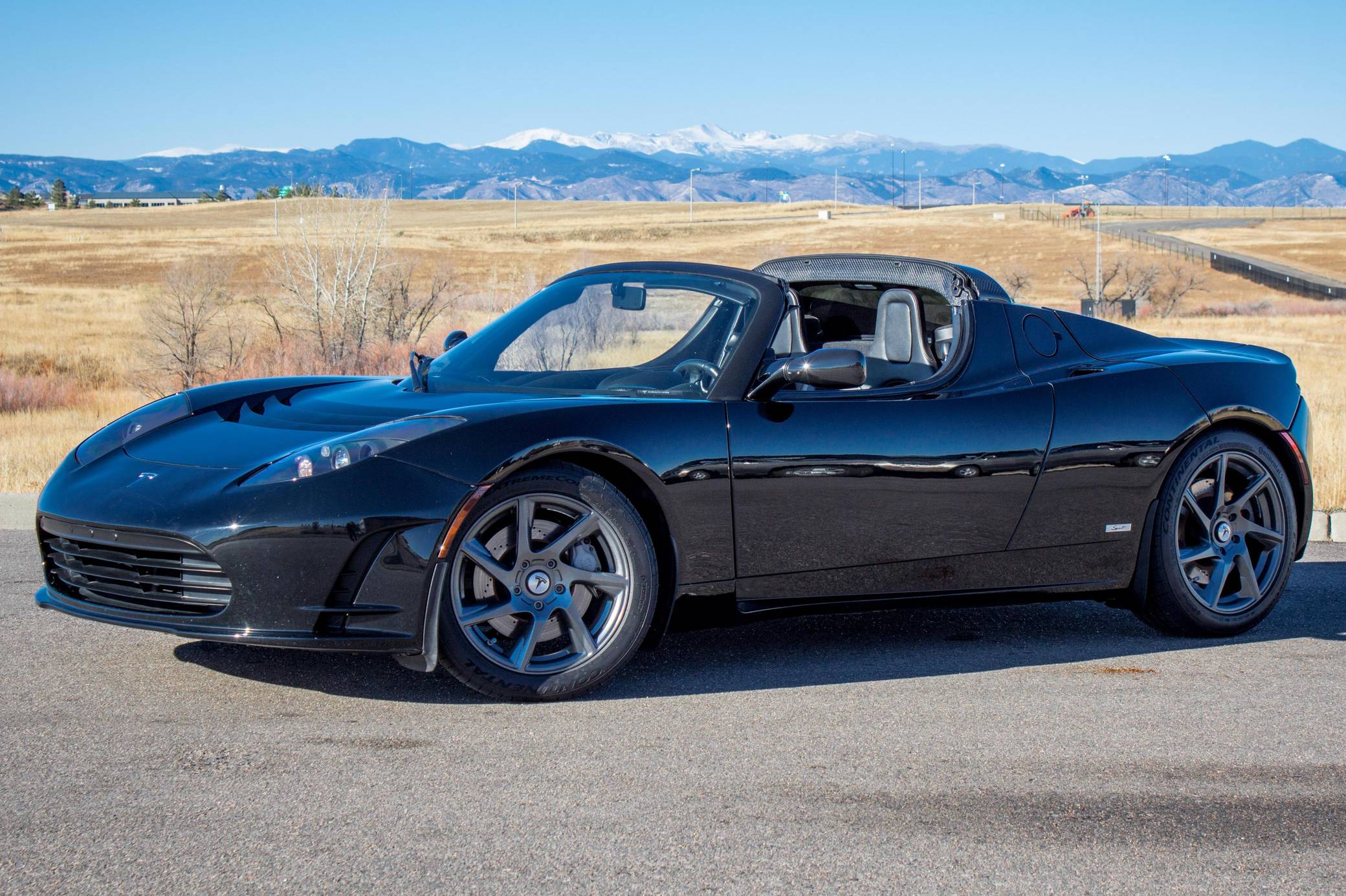 Tesla deals roadster black