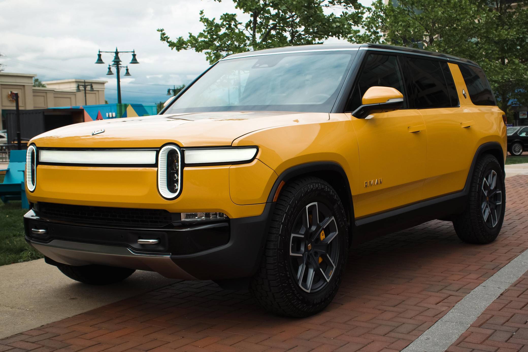 2023 Rivian R1S Adventure Edition for Sale - Cars & Bids