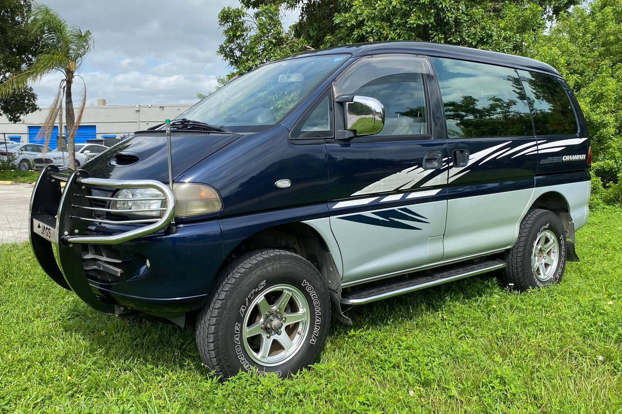 1997 Mitsubishi Delica Space Gear Chamonix 4WD