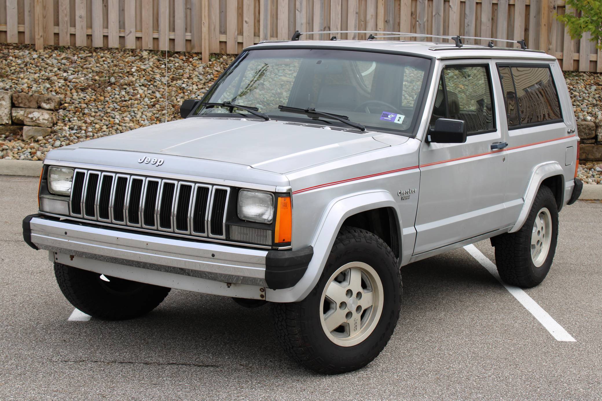 1987 Jeep Cherokee Pioneer 4x4