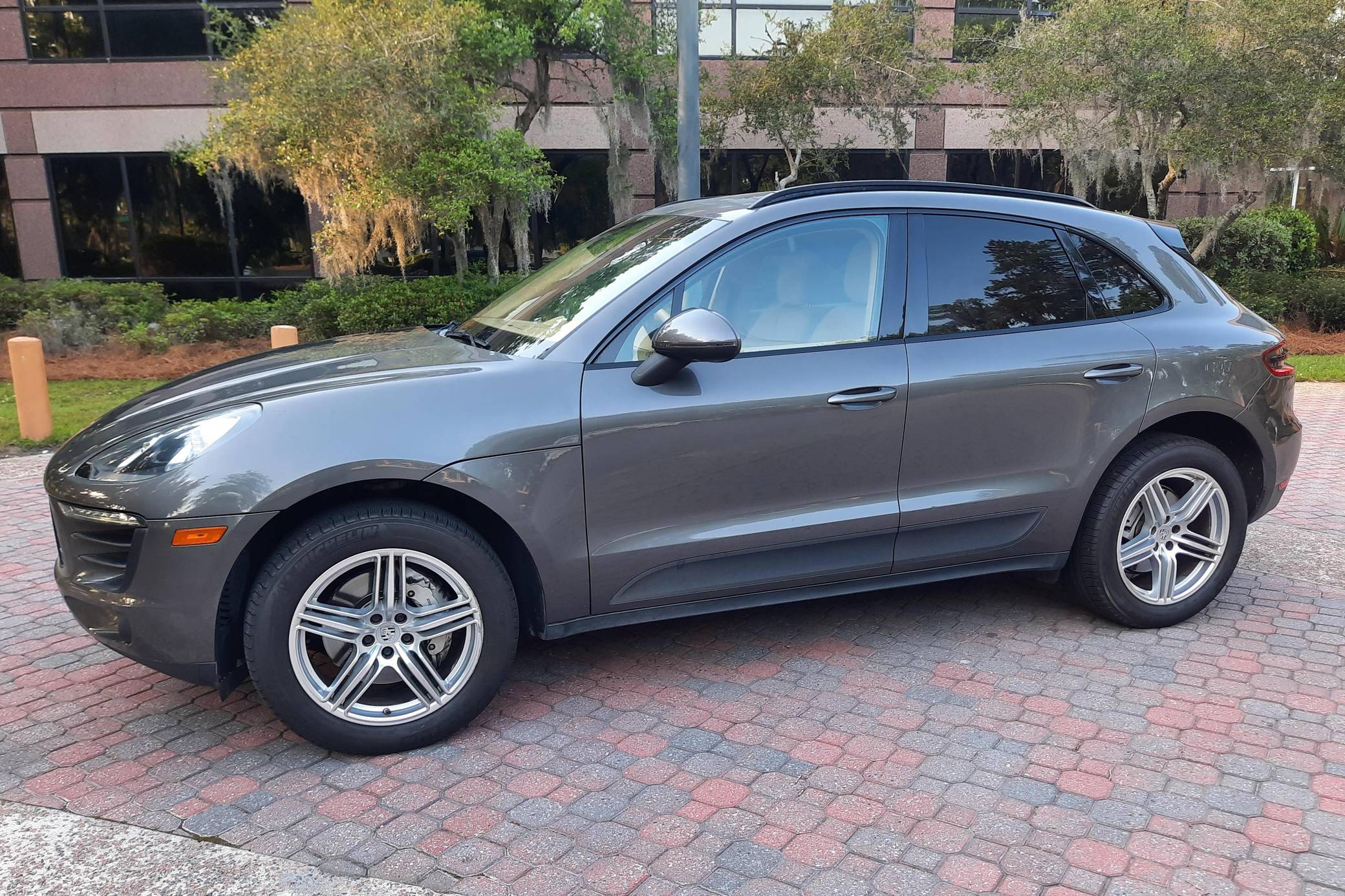 2015 Porsche Macan S