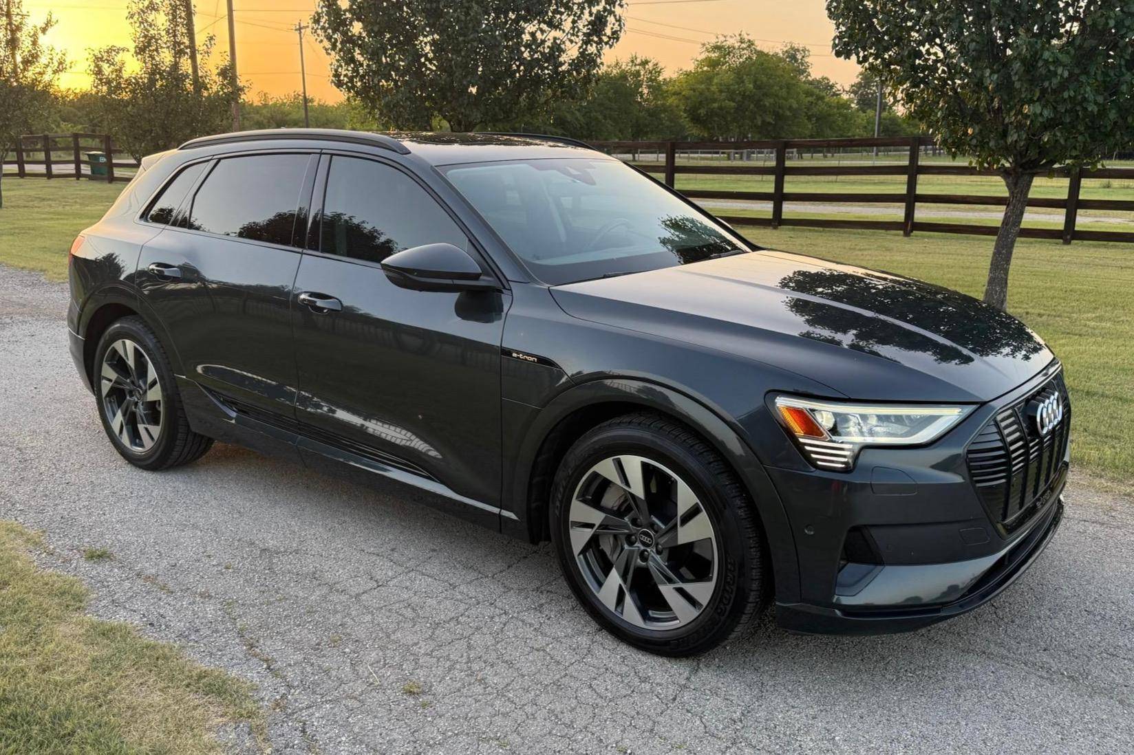 Audi e-tron