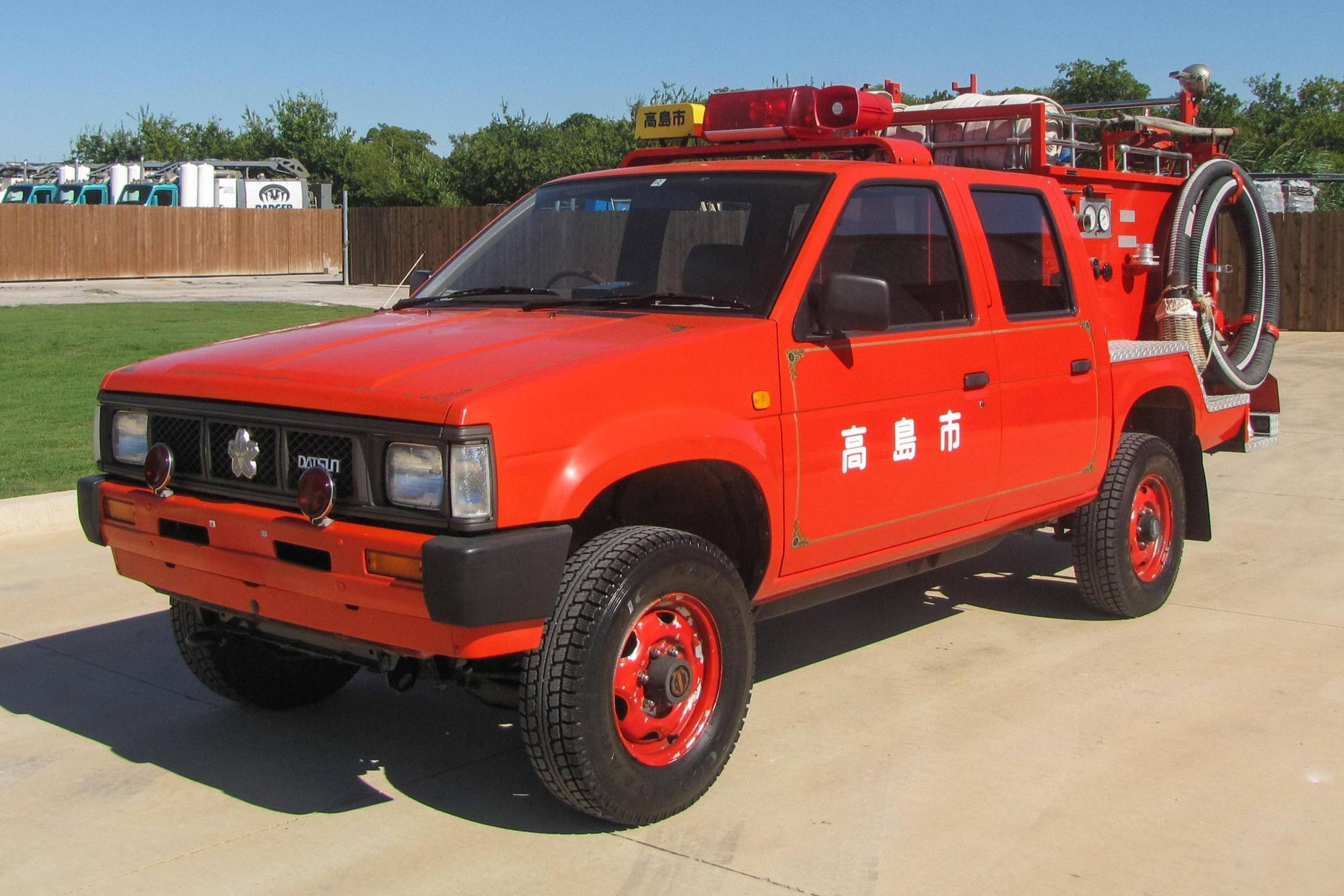 1990 Nissan Datsun D21 4x4 Fire Truck