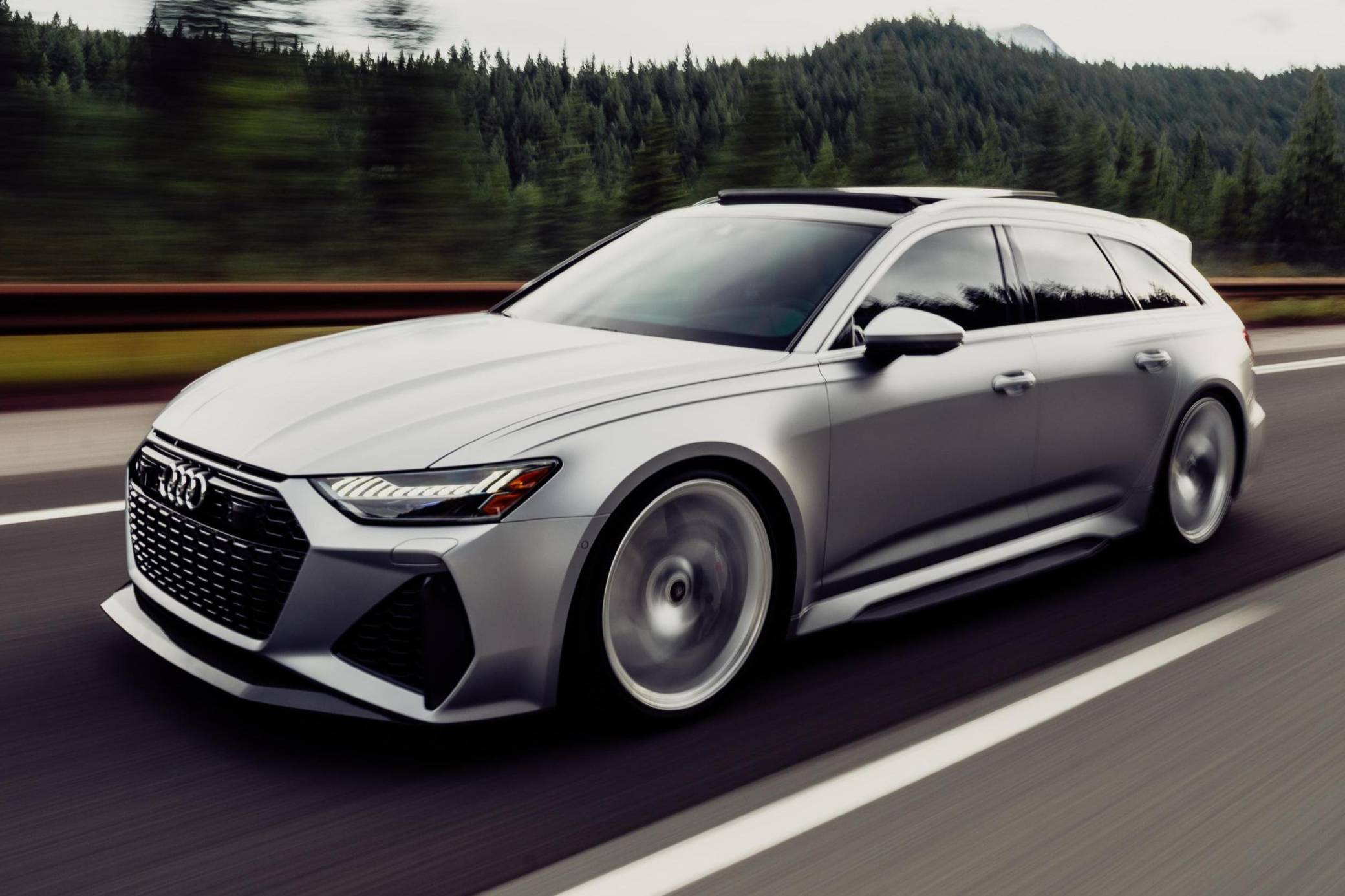 2022 Audi C8 RS6