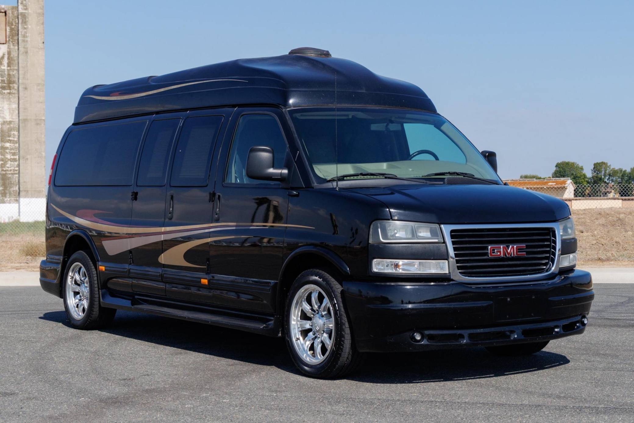 2014 GMC Savana G2500 Conversion Van