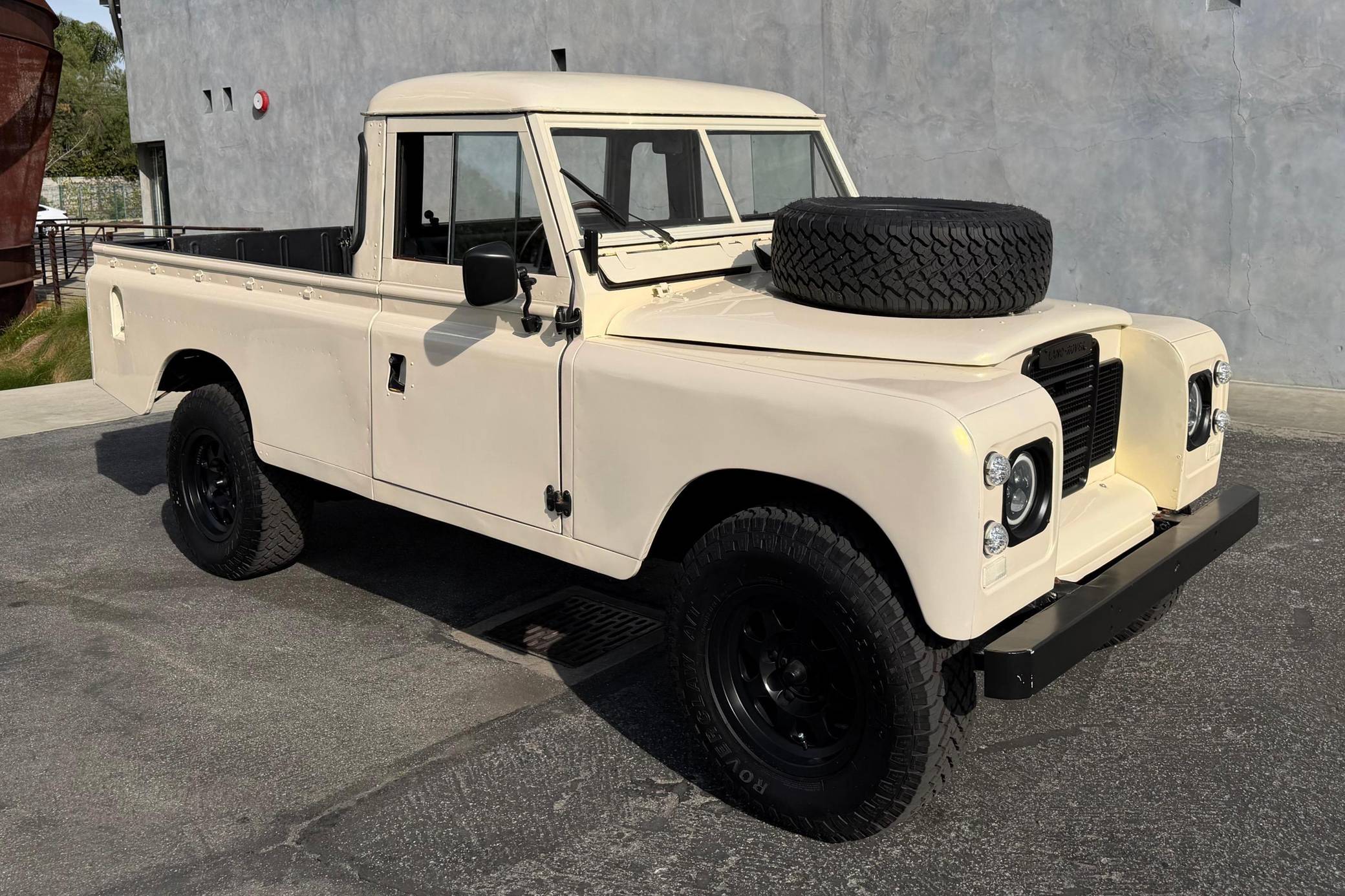 1972 Land Rover 1972 Land Rover 109 Series III VIN: 91300285A for Sale - Cars & Bids