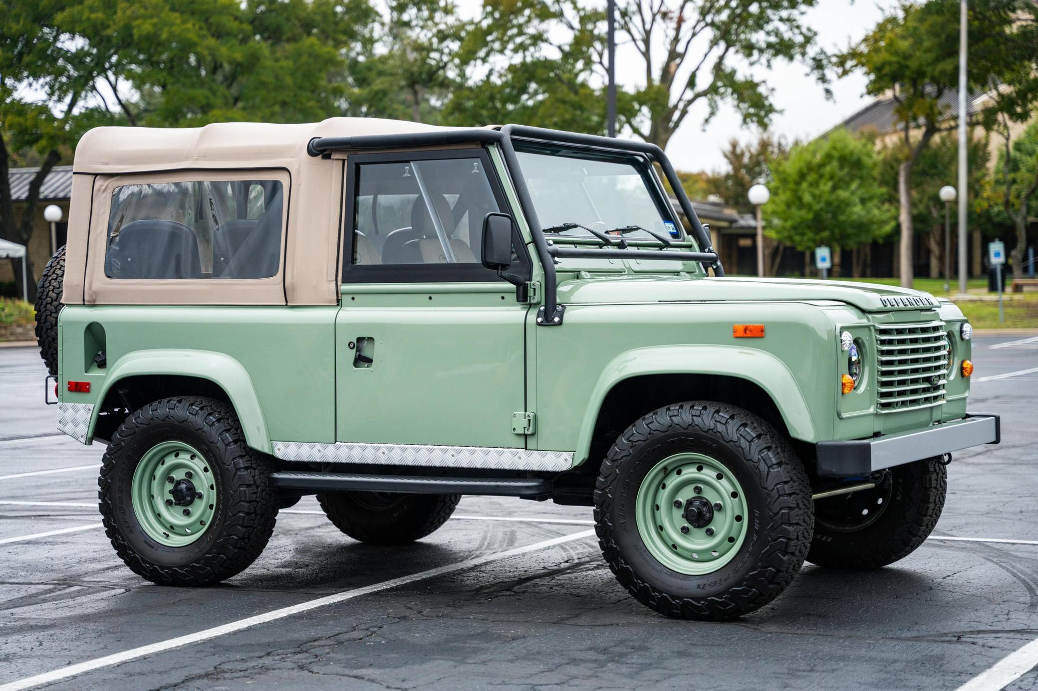 1994 Land Rover Defender 90 NAS