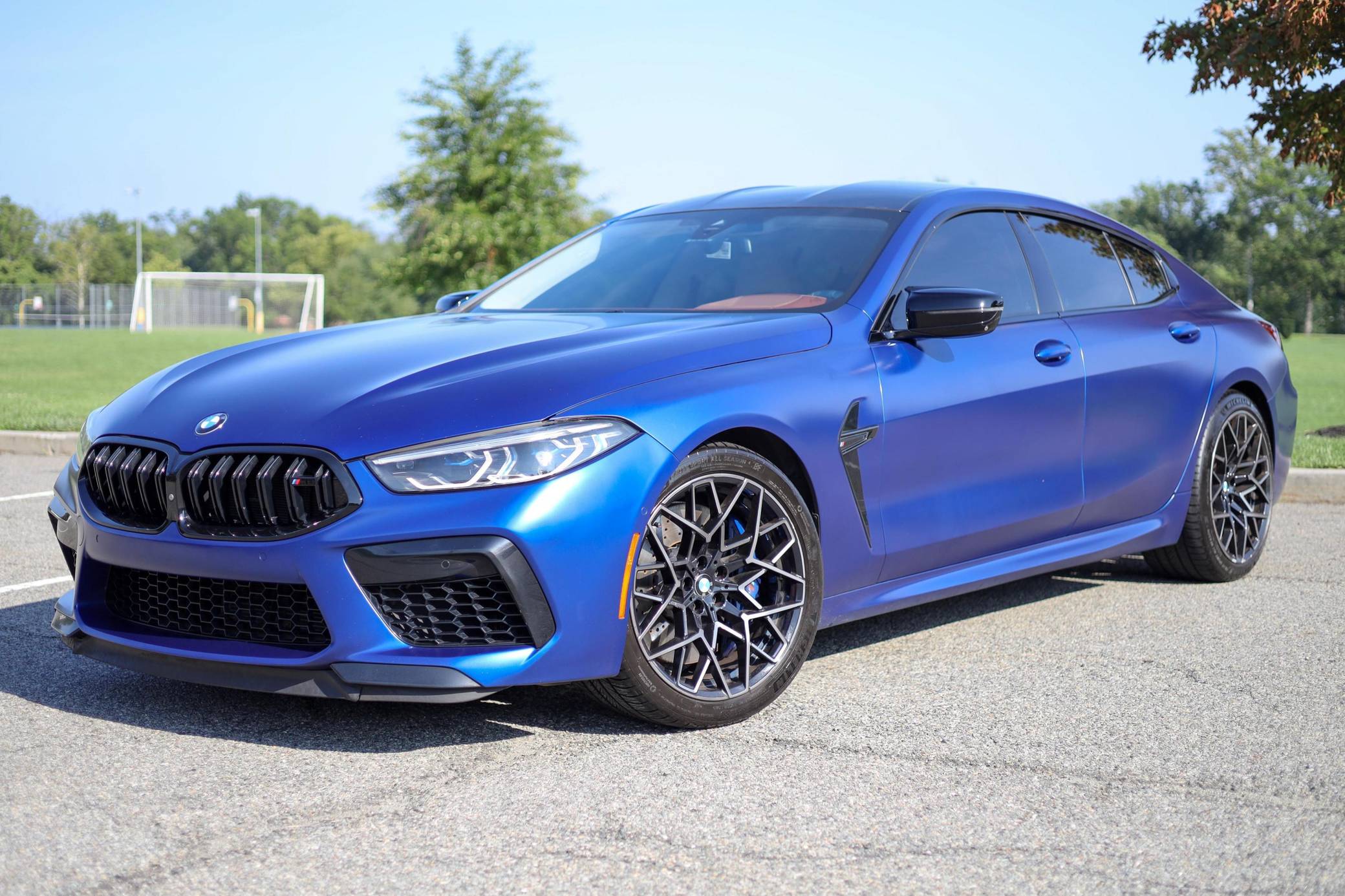 2022 BMW M8