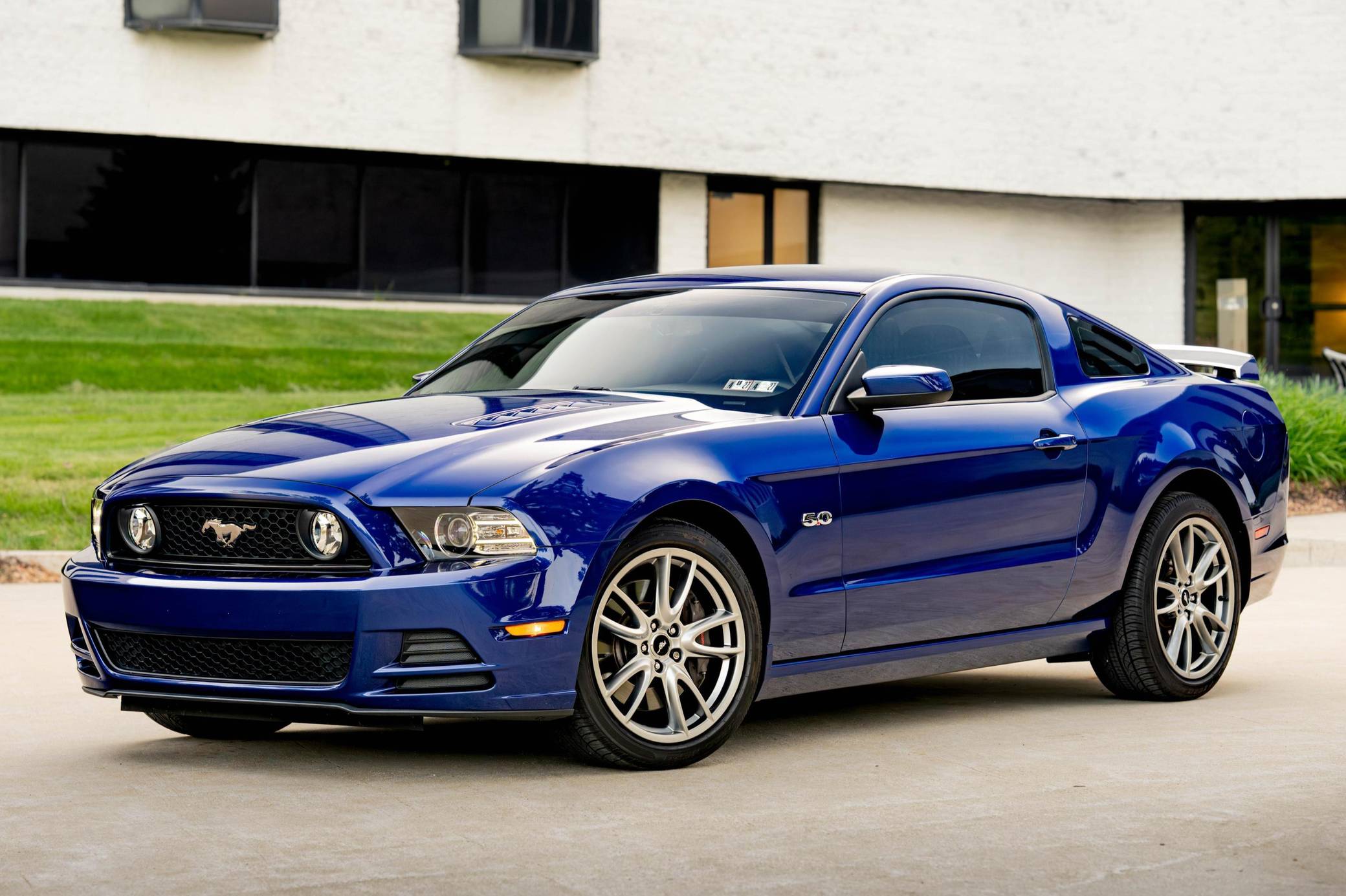 Cars & Bids: Auctions of cool cars, trucks, and SUVs