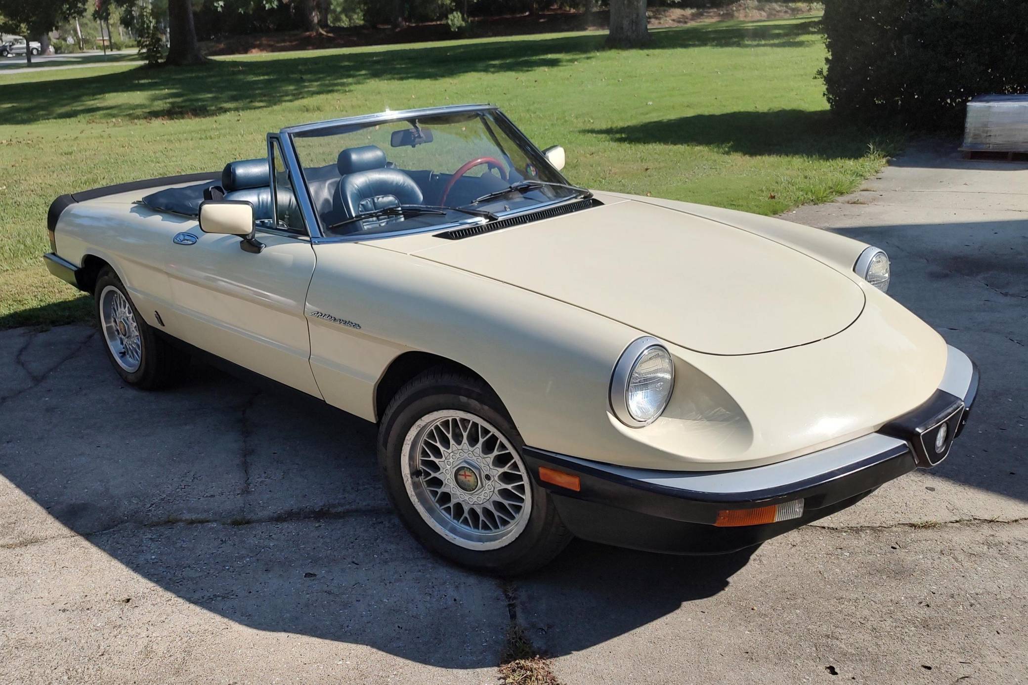 1984 Alfa Romeo Spider Veloce