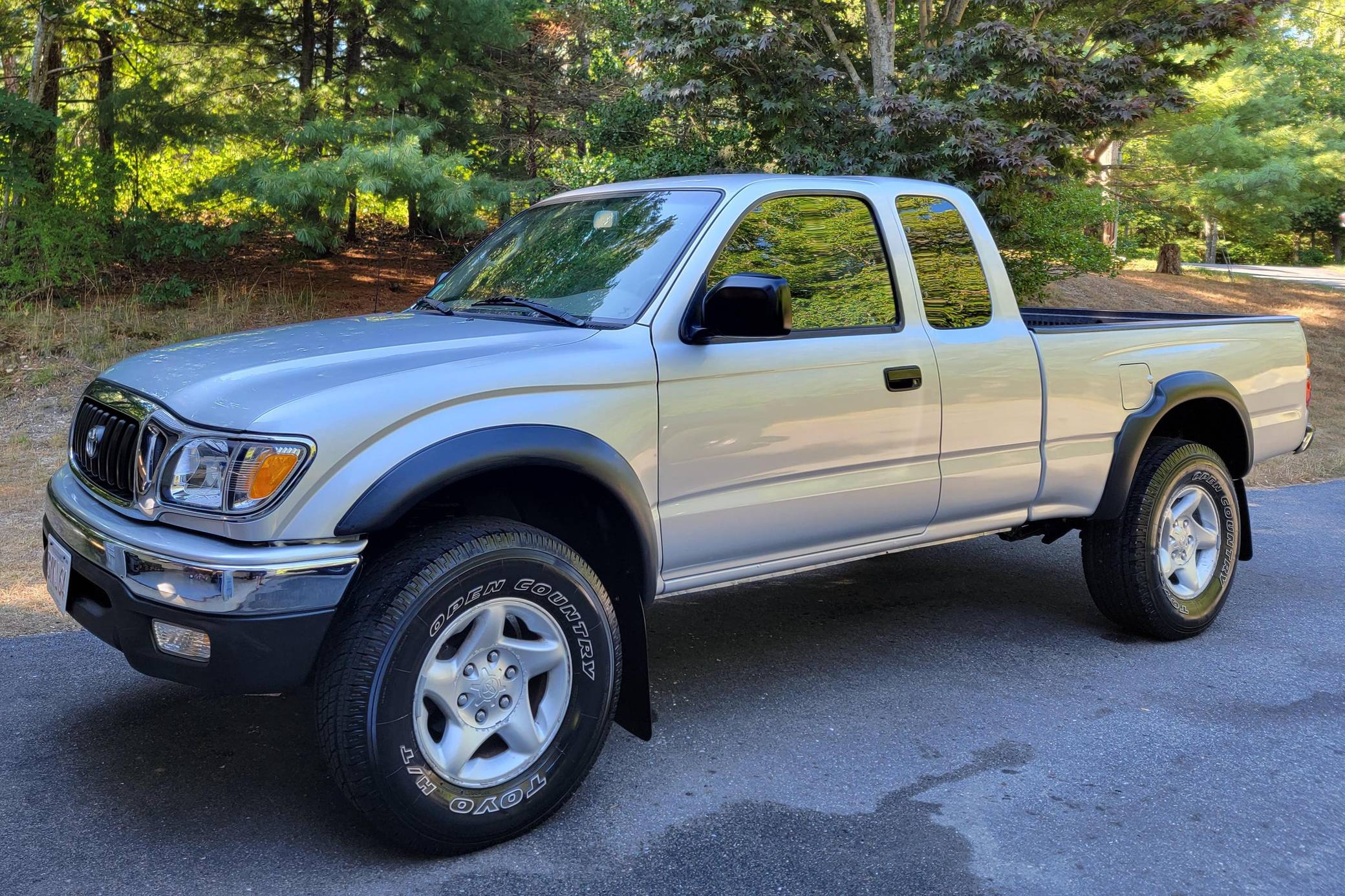 2003 toyota tacoma clearance extended cab car seat