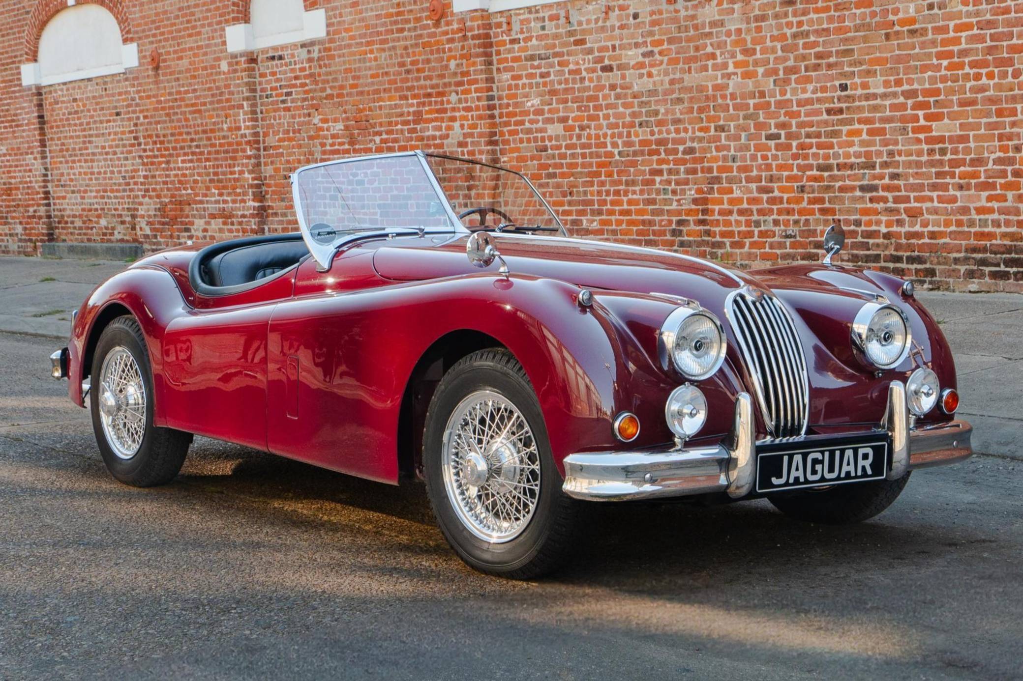 1957 Jaguar XK140 SE Roadster VIN: S813168 for Sale - Cars & Bids