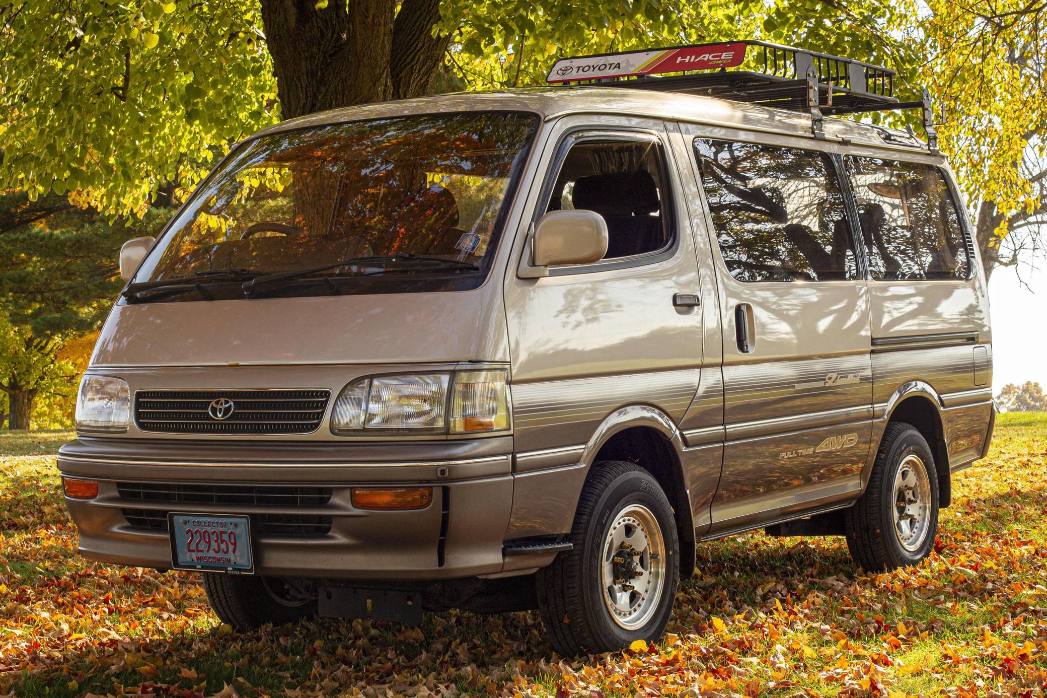 This Toyota Hiace Feature Changed My Van Life Forever (R/Vanlife) - hhz78p2