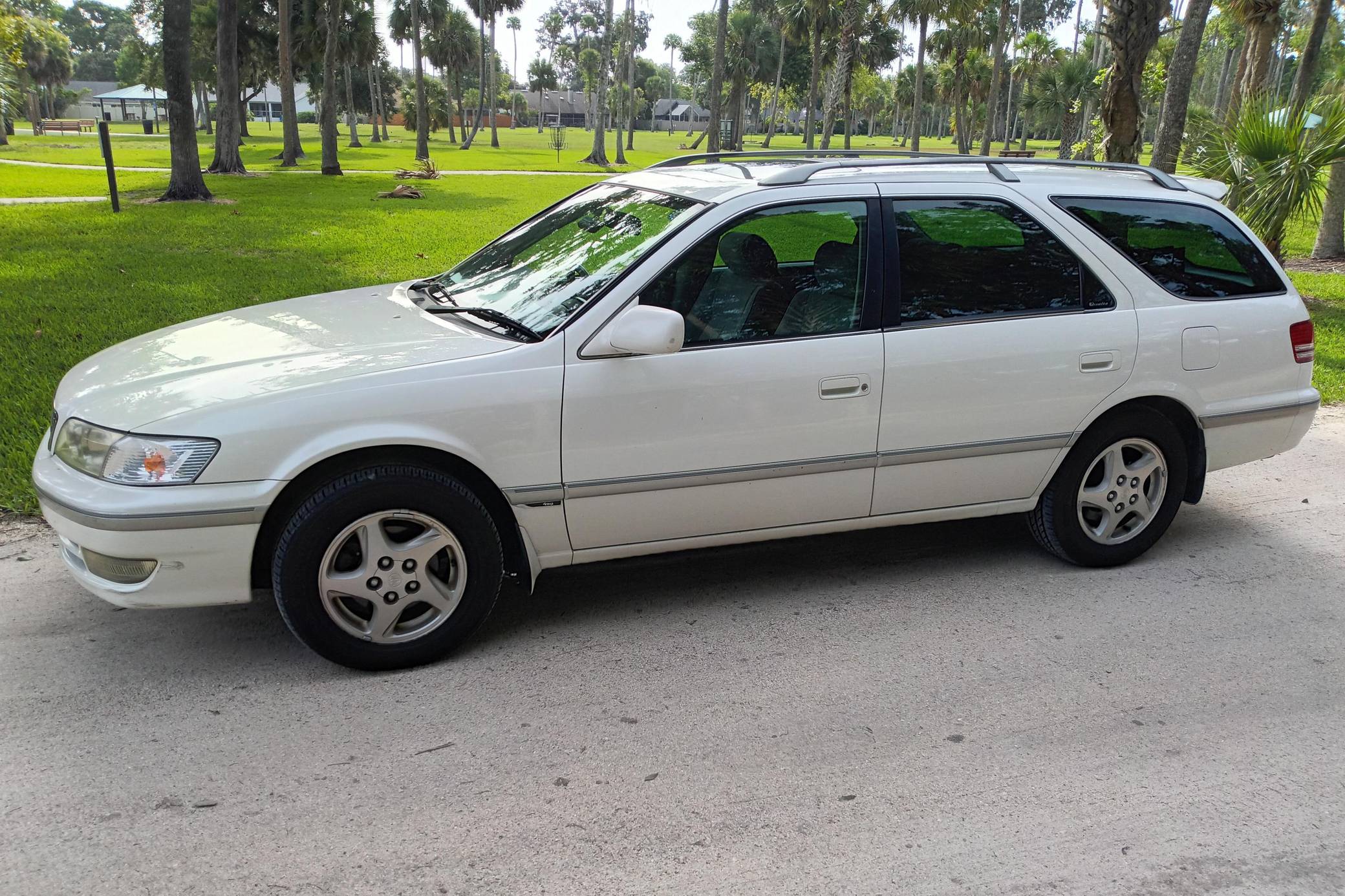 1998 Toyota Mark ll Qualis Four 2.5 Wagon