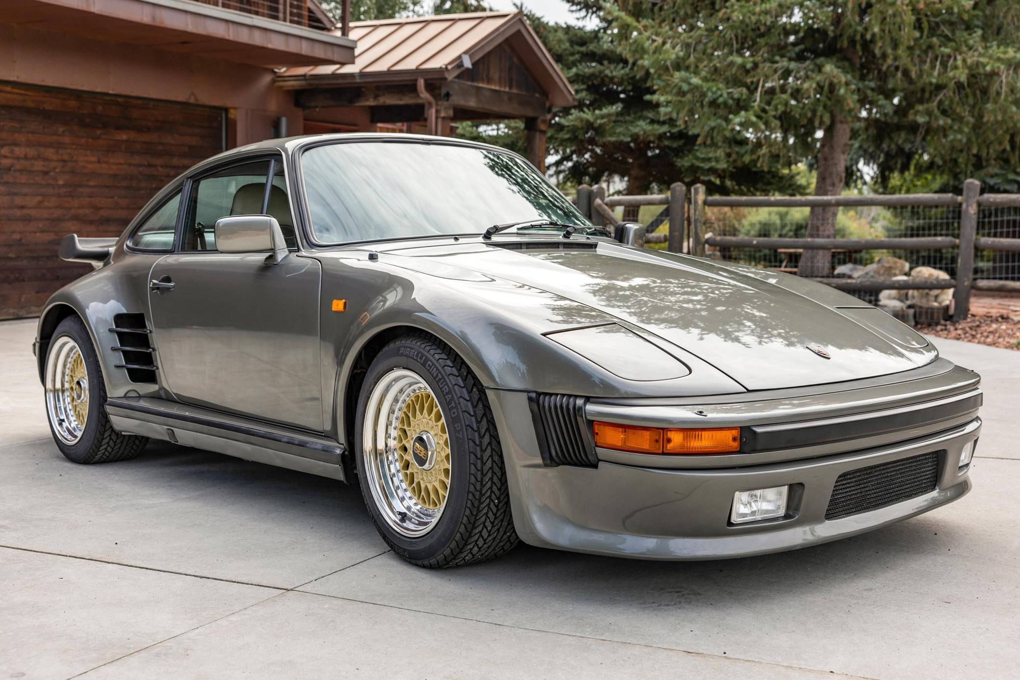 自動車 Porsche 911 Turbo Slant Nose 33k-Mile 1986 Porsche 911 Turbo Slant Nose 3.4L | PCARMARKET