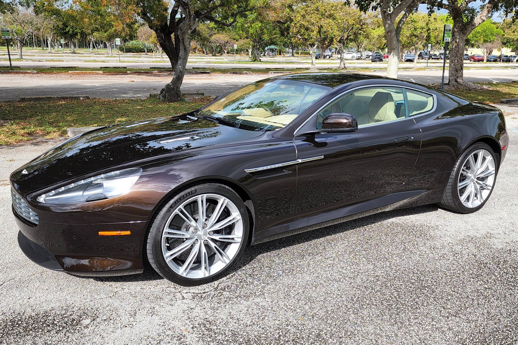 2012 Aston Martin Virage