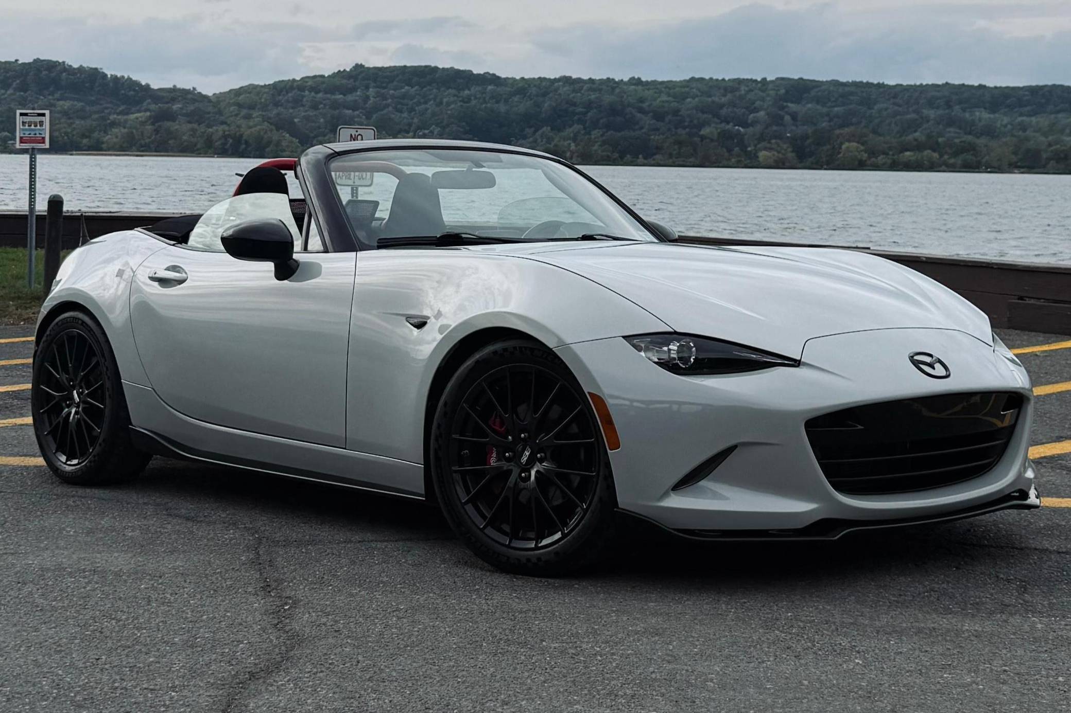 2016 Mazda MX-5 Miata Club VIN: JM1NDAC71G0116052 for Sale - Cars